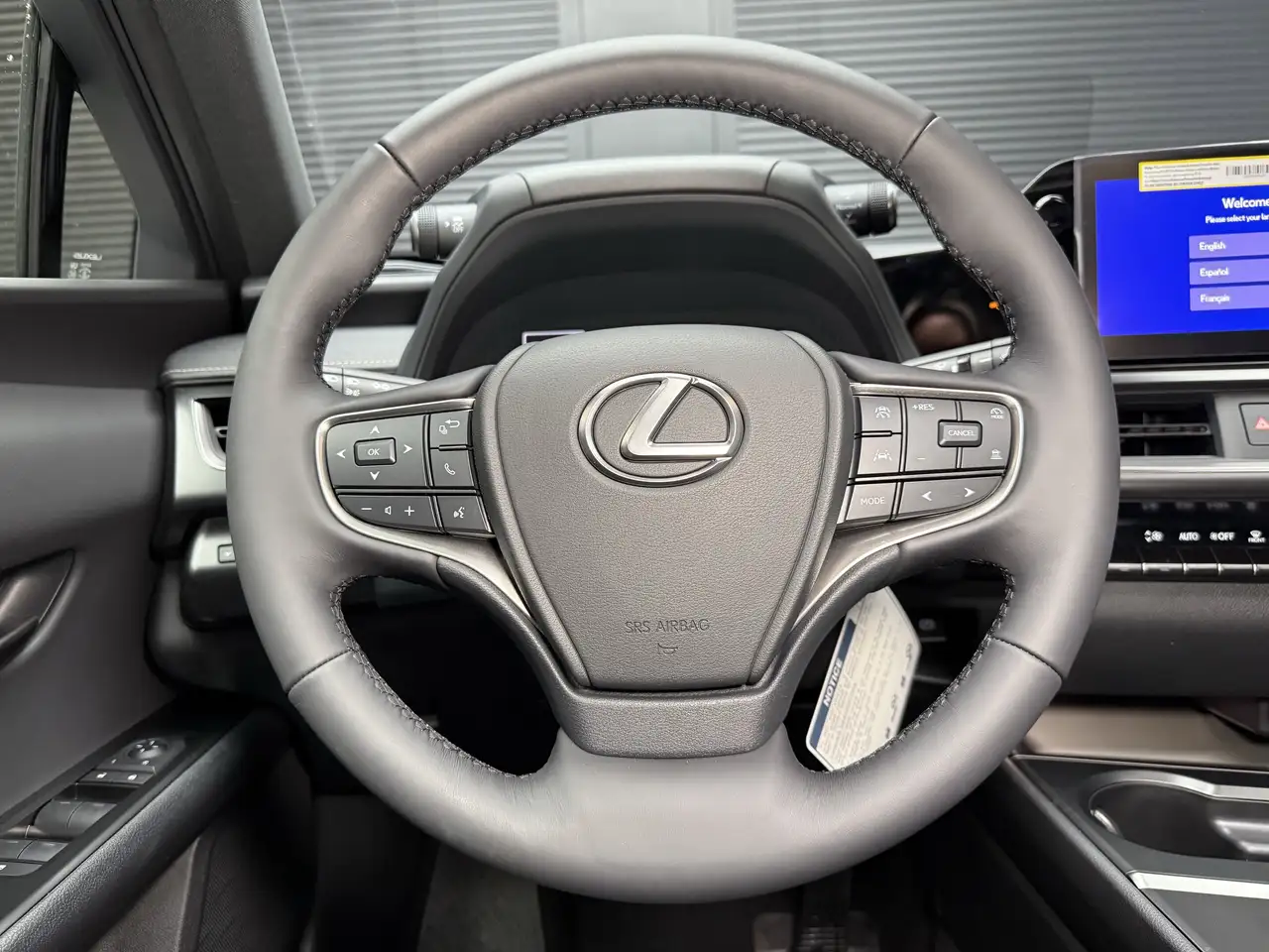 Lexus UX снимка Lexus UX