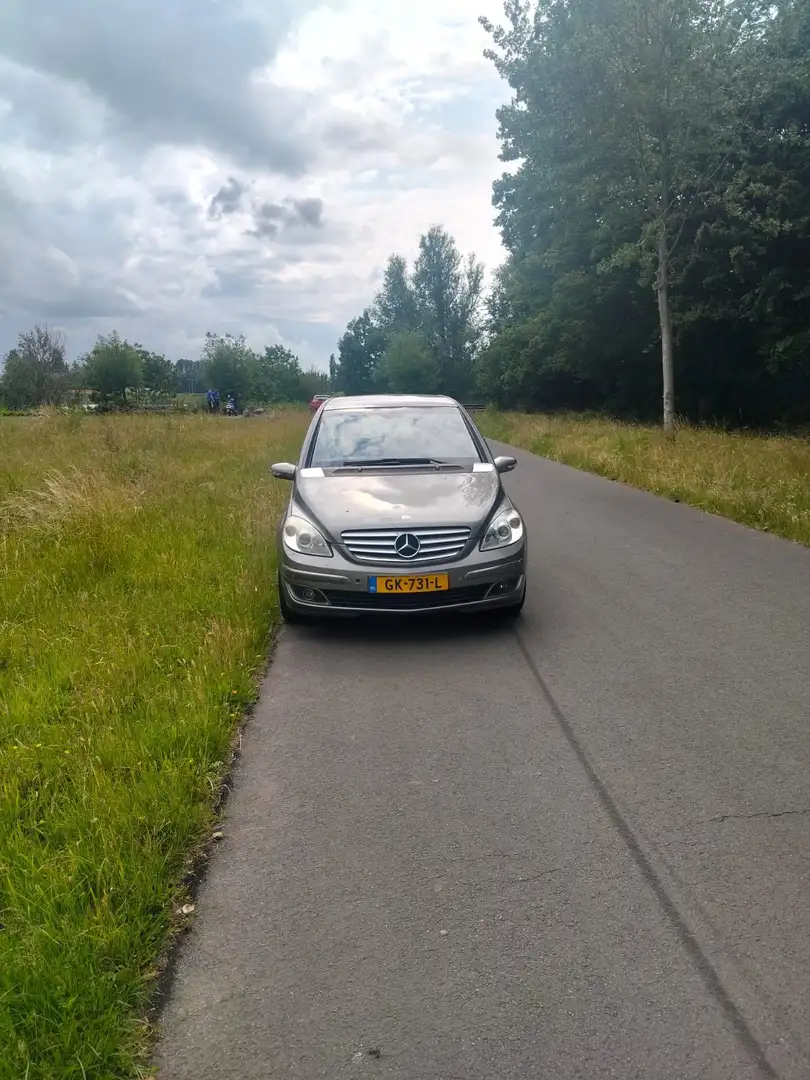 Mercedes-Benz B 170 - 1