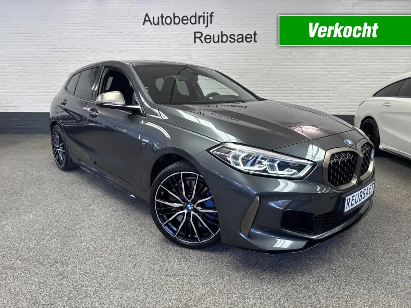 BMW 135 M135I X-Drive High Executive VERKOCHT!!! Grijs - 1