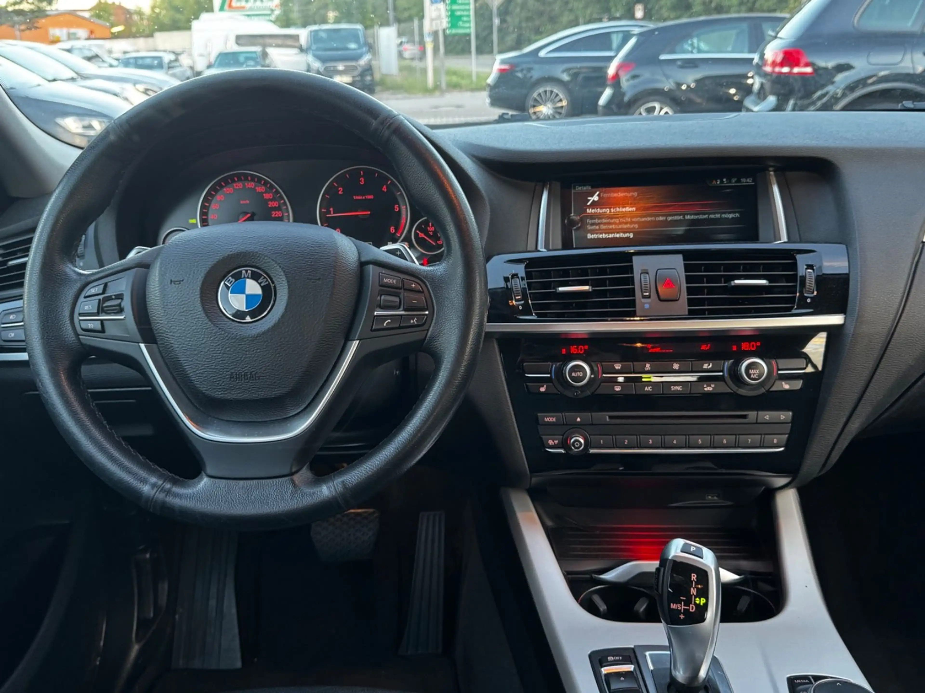 BMW X4 xDrive 20 d Advantage *BiXenon/Navi/PDC* — photo 13