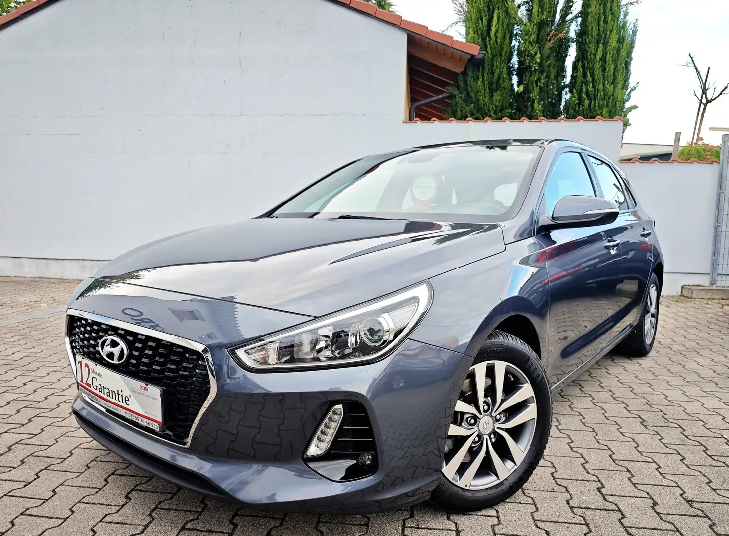 Hyundai i30 Trend Grau - 2