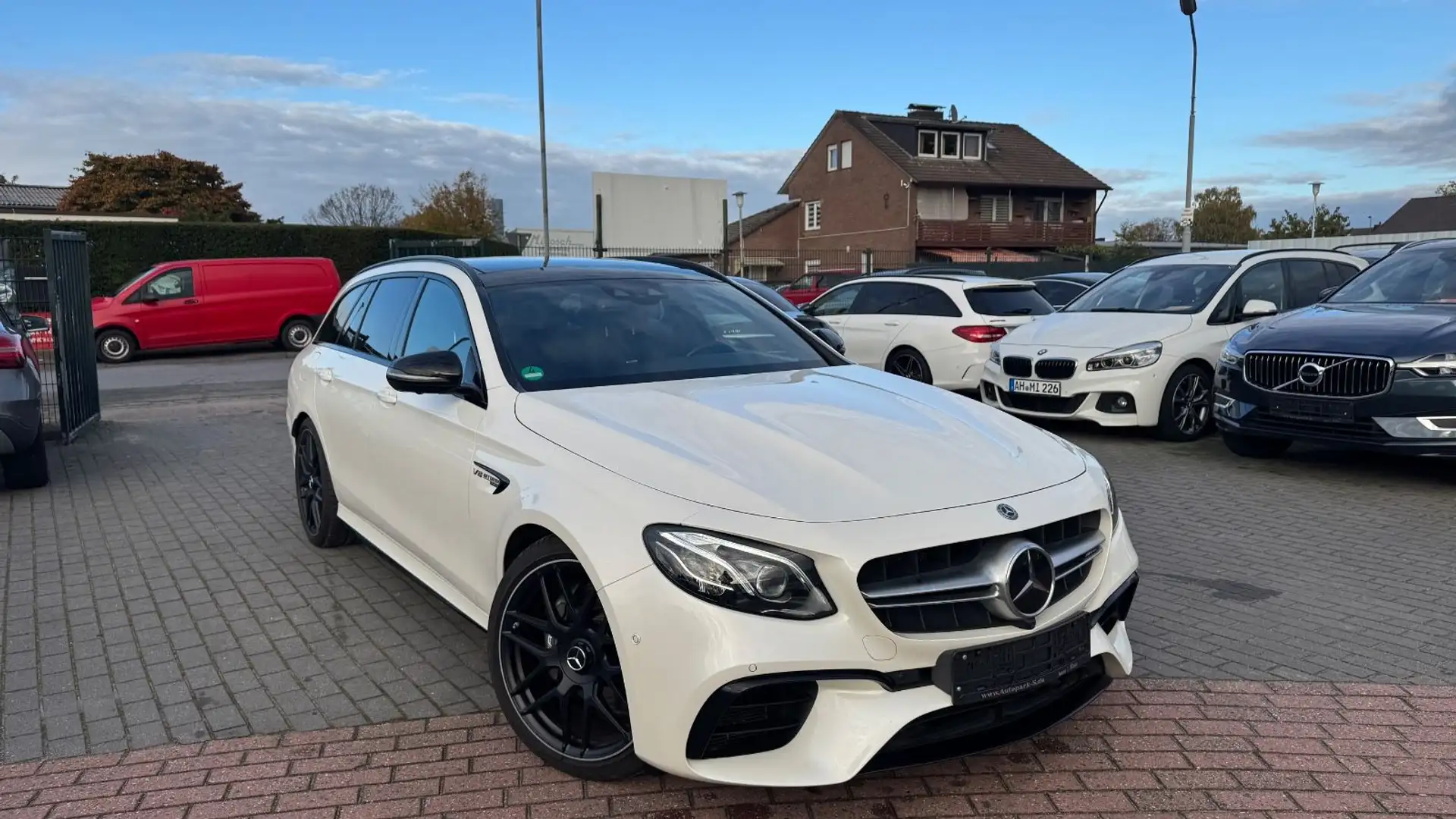 Mercedes-Benz E 63 AMG T 4Matic | WIDESCREEN | PANO | 360° Blanc - 1