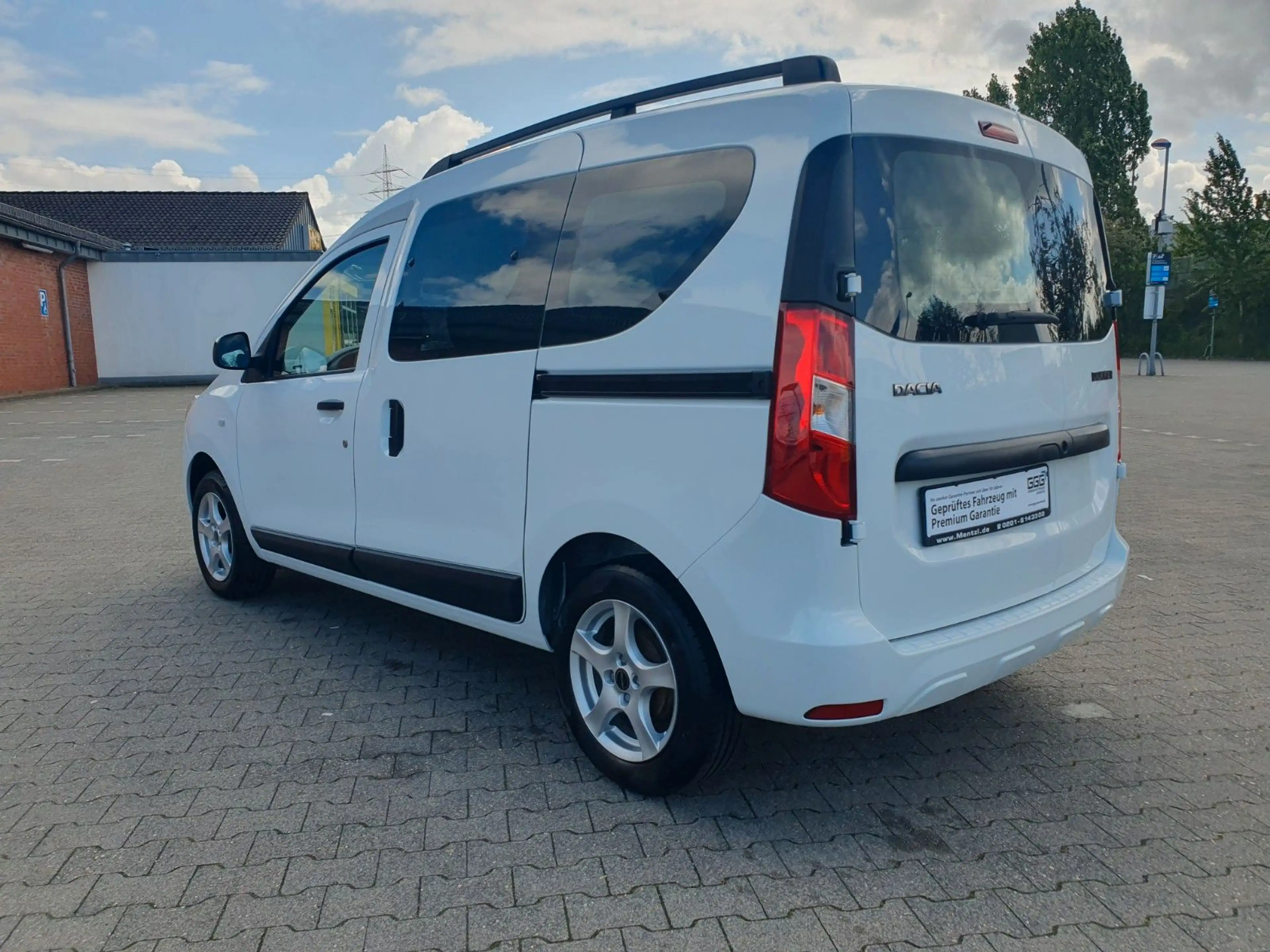 Dacia Dokker Comfort GARANTIE KLIMA NAVI CARPLAY — photo 6