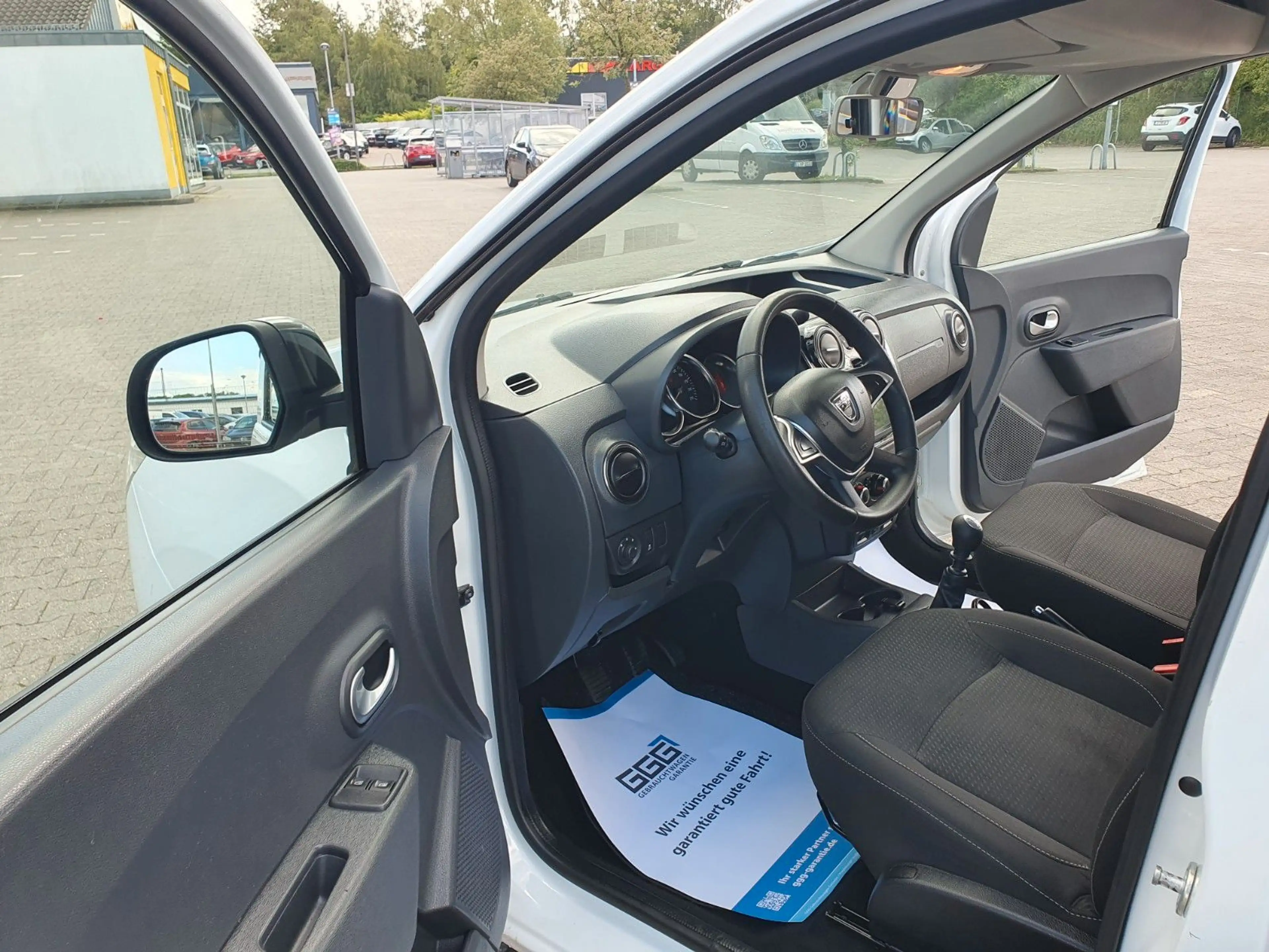 Dacia Dokker Comfort GARANTIE KLIMA NAVI CARPLAY — photo 9