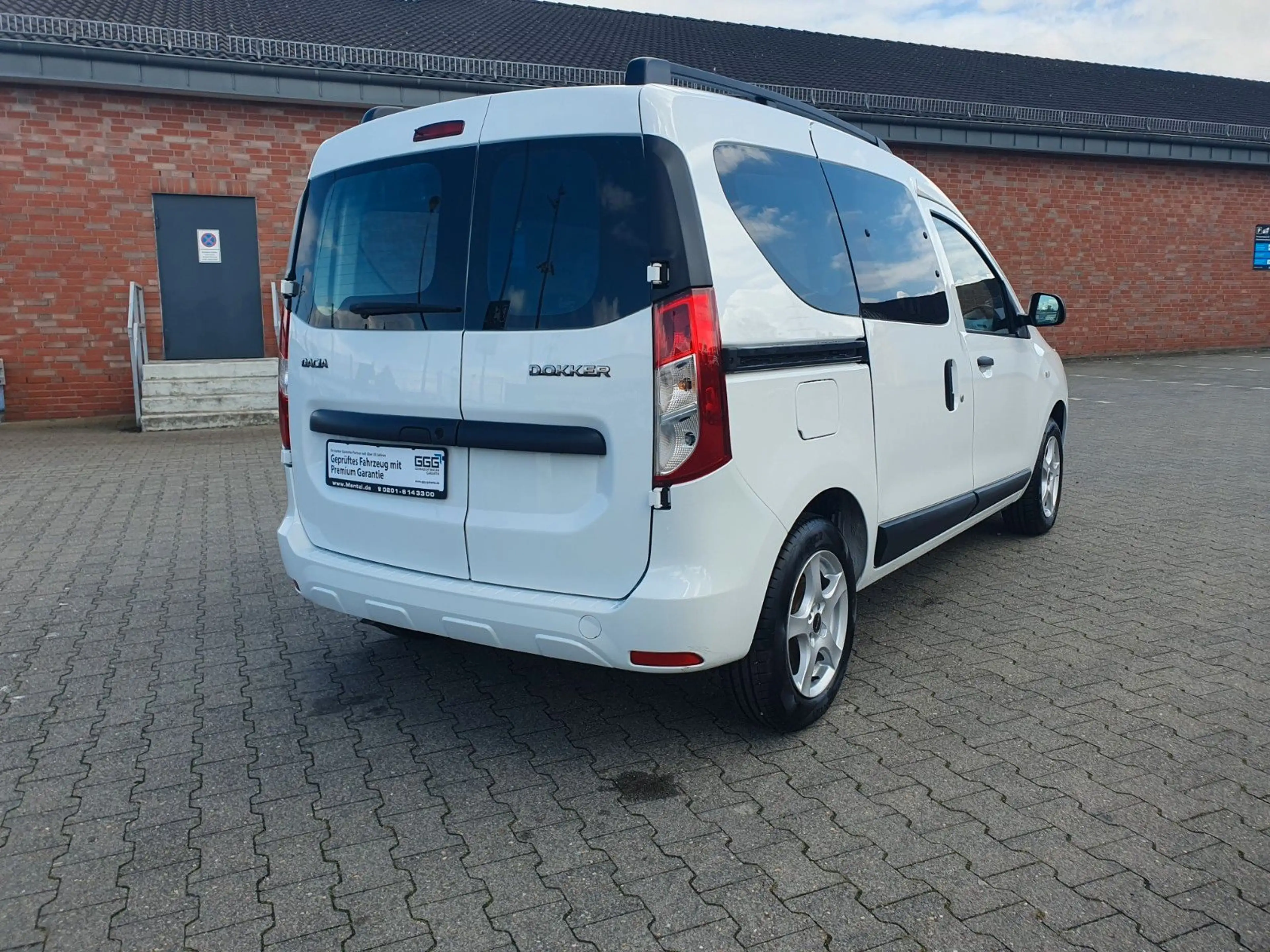 Dacia Dokker Comfort GARANTIE KLIMA NAVI CARPLAY — photo 8