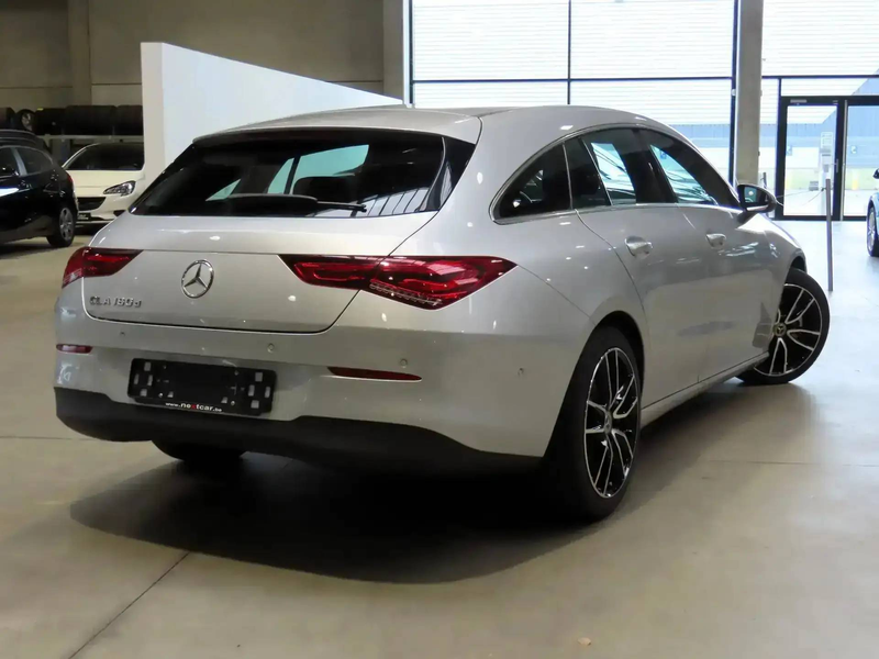 Mercedes-Benz CLA 180 d ShootingBrake 8GTRONIC **FULL LED-CRUISE-NAVI** — photo 3