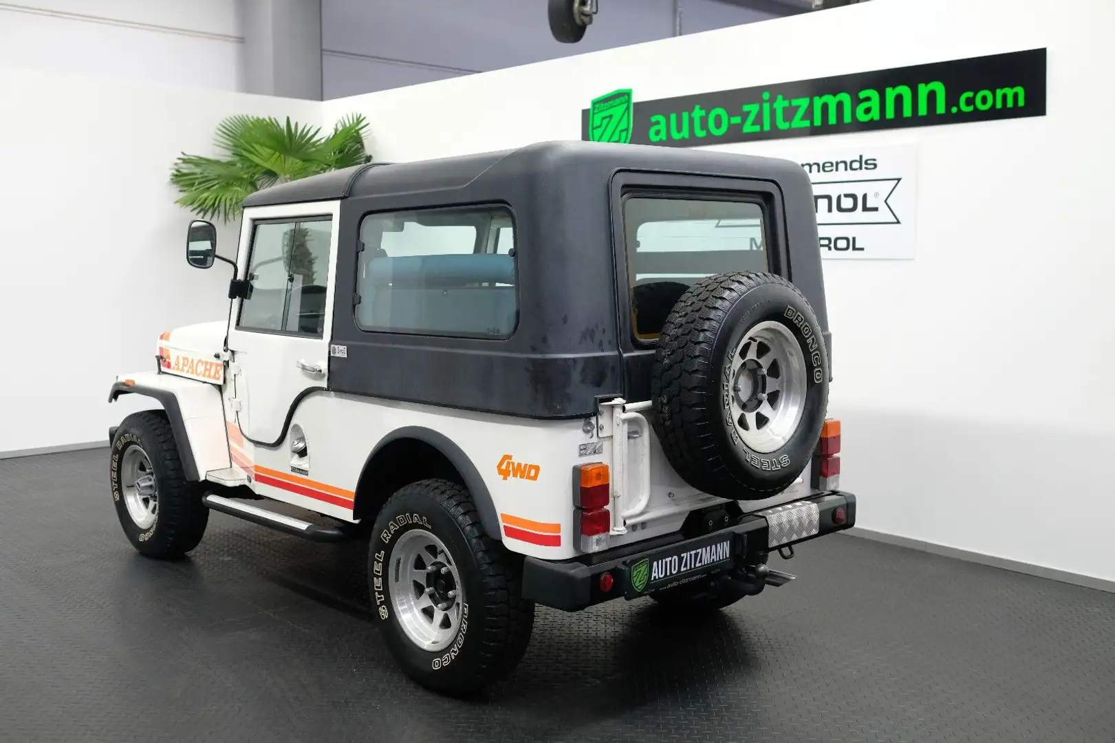 Peugeot Jeep Apache Mahindra CJ-4D 1065KM!!!! Білий - 2