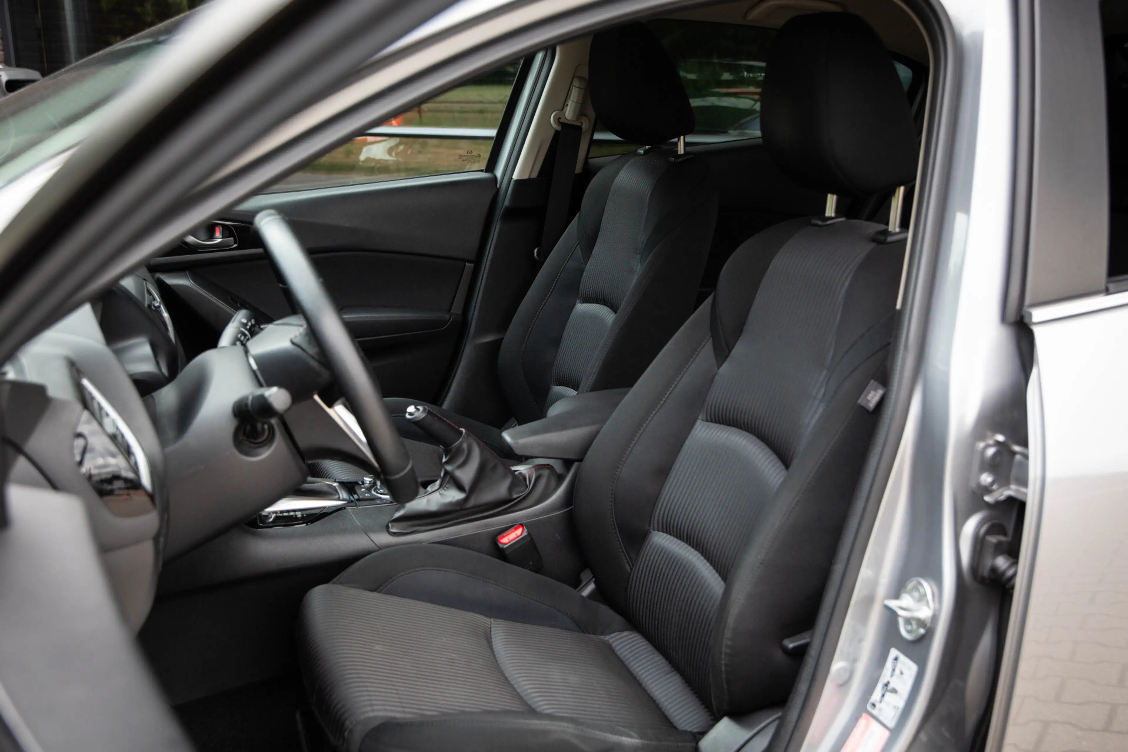 Mazda 3 2.0 TS , Navigatie, Stoelverwarming, Automaat — photo 3