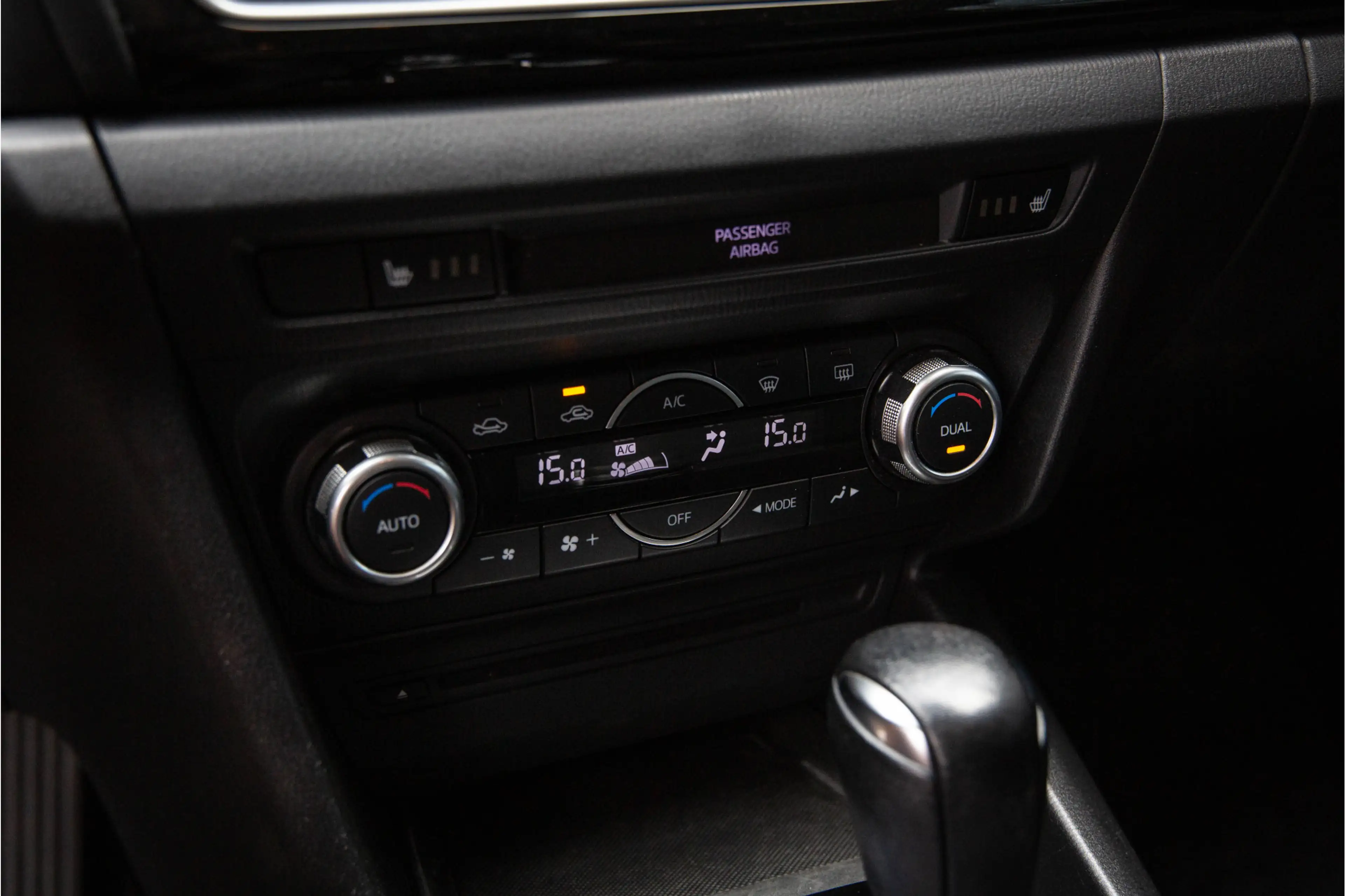 Mazda 3 2.0 TS , Navigatie, Stoelverwarming, Automaat — photo 16
