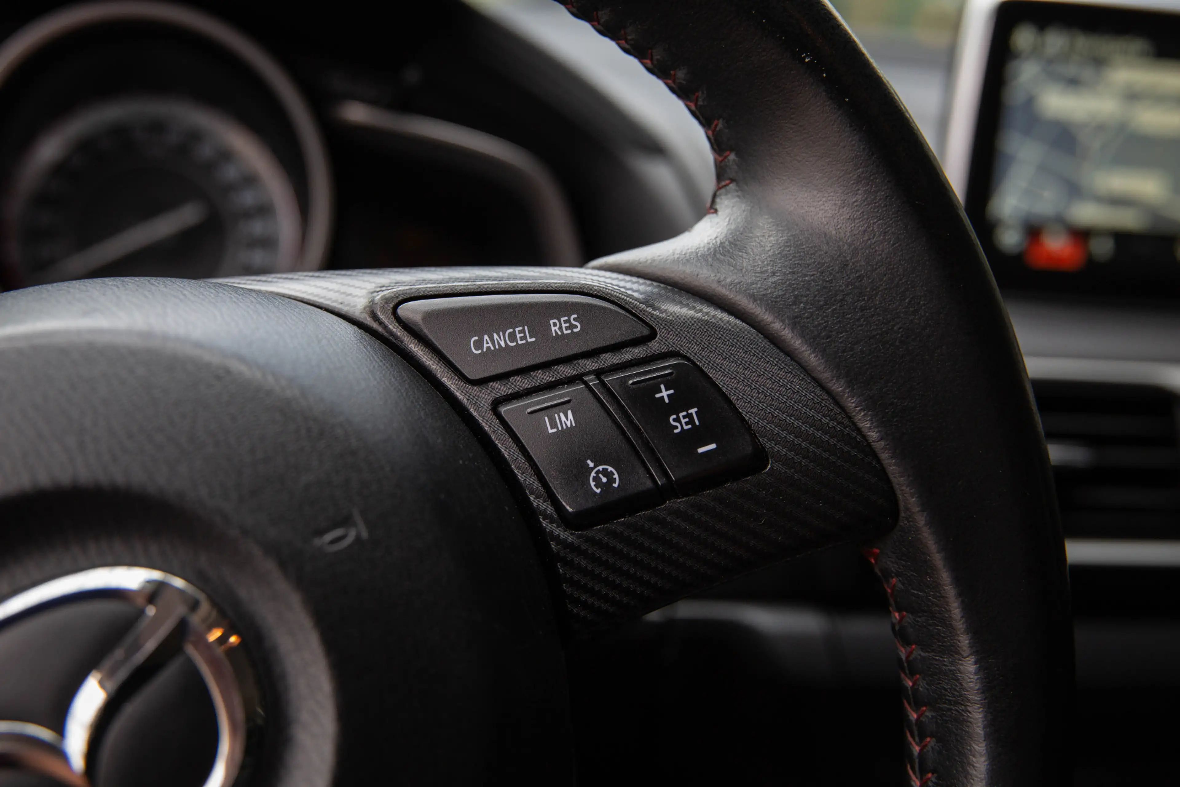 Mazda 3 2.0 TS , Navigatie, Stoelverwarming, Automaat — photo 11