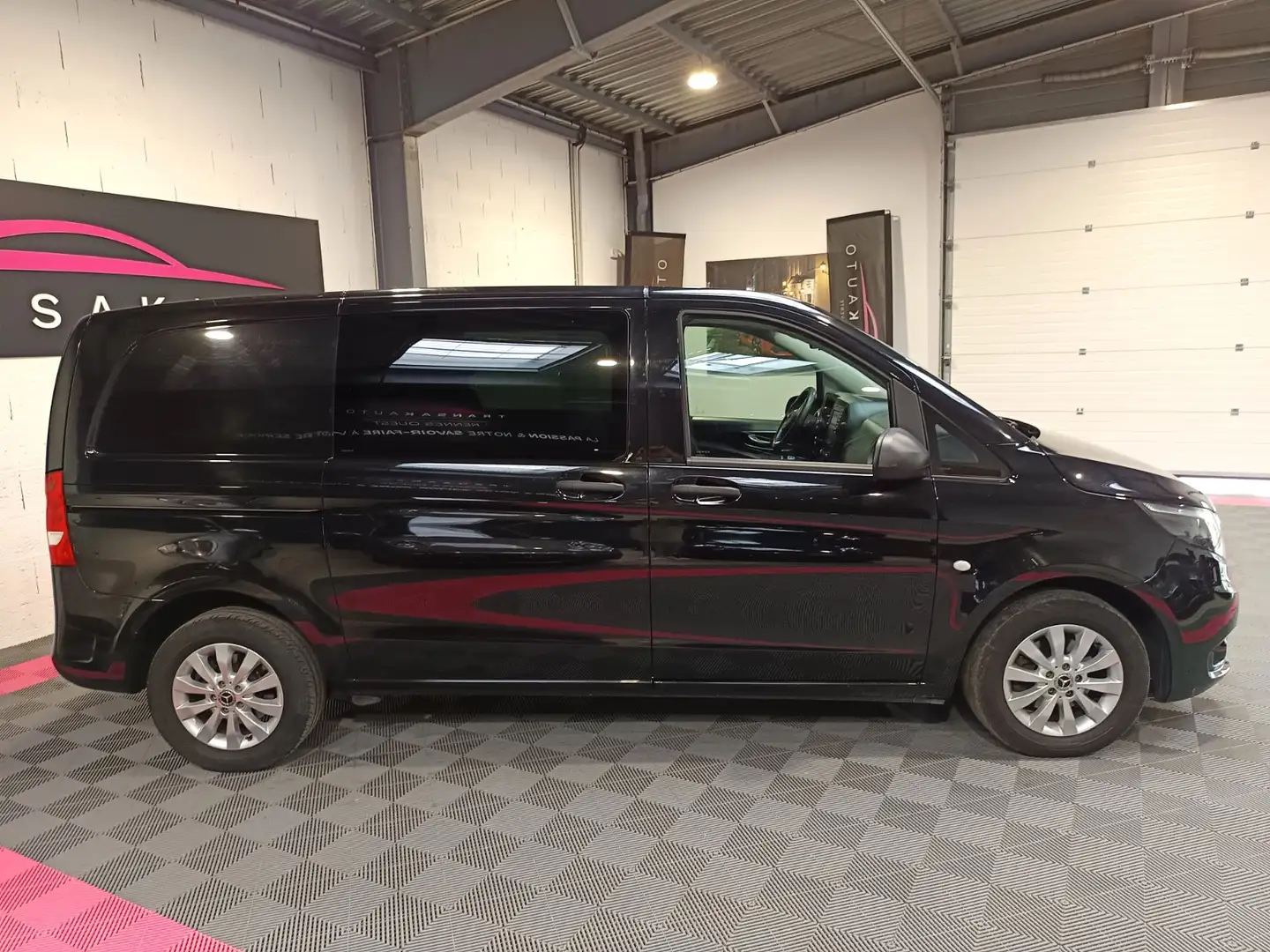 Mercedes-Benz Vito Pro Noir - 2