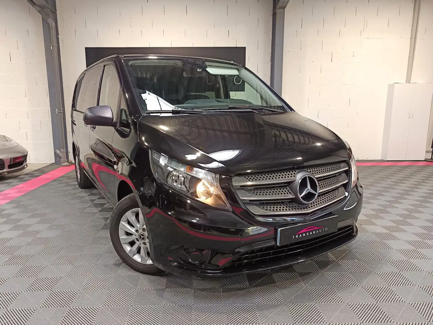 Mercedes-Benz Vito Pro Noir - 1