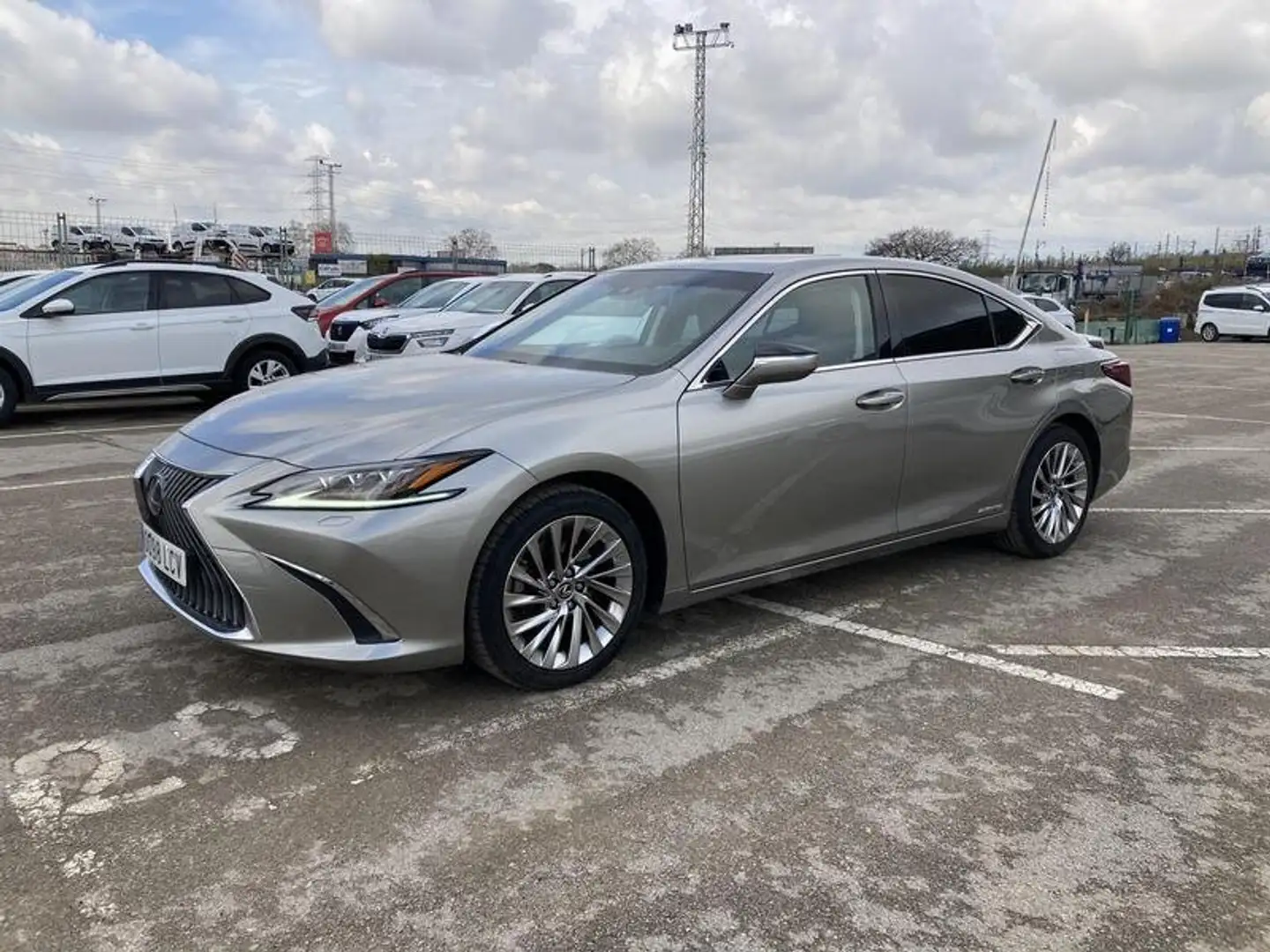 Lexus ES 300 Híbrido - 1
