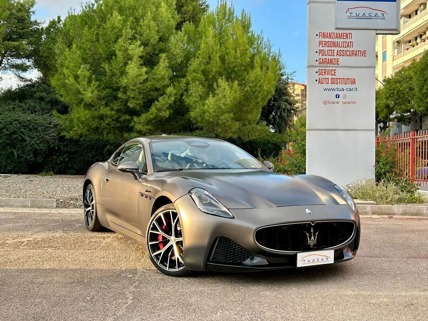 Maserati GranTurismo Modena Grigio - 2