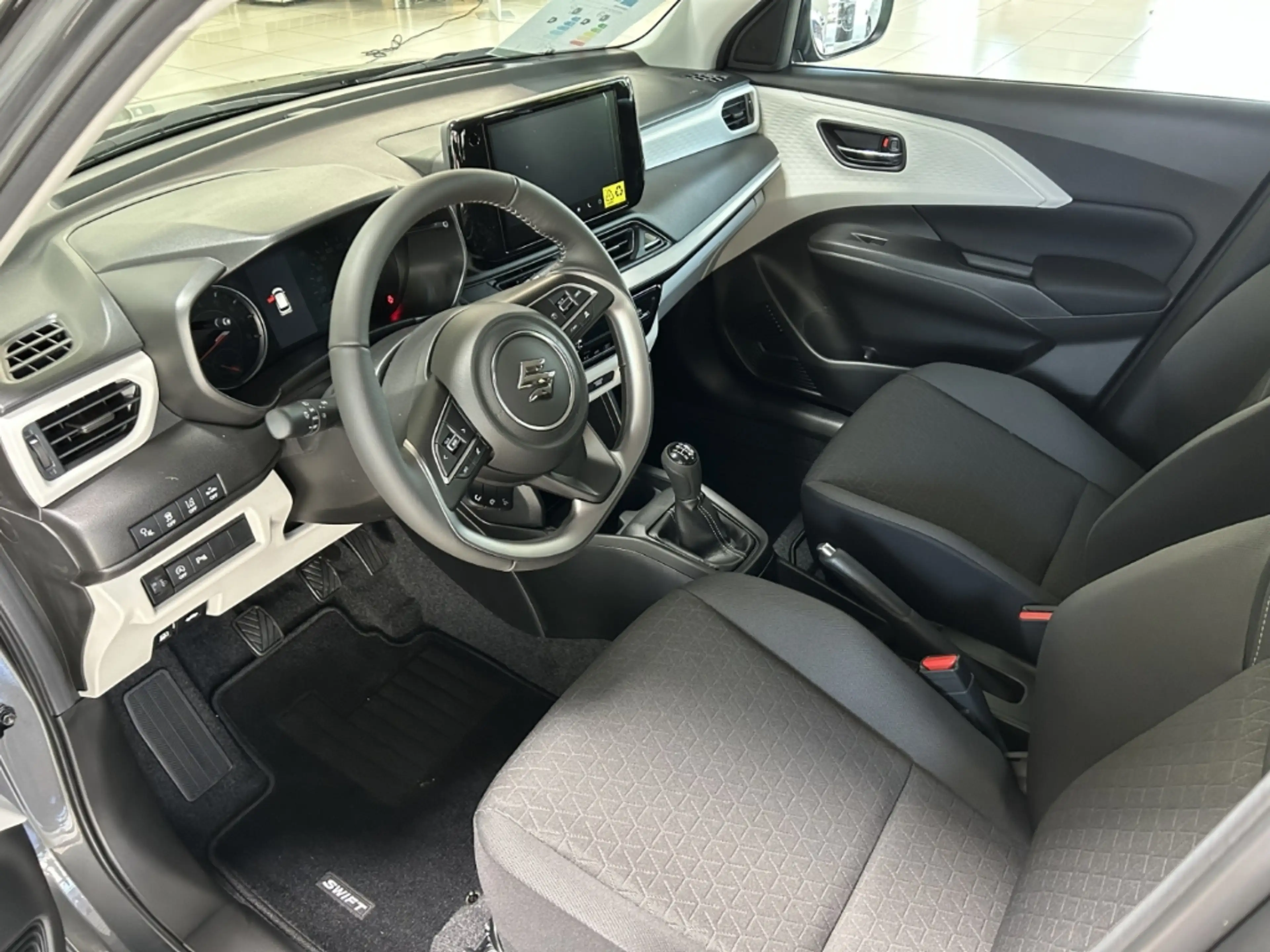 Suzuki Swift 1.2 Comfort Hybrid Nav LED ACC CarPlay SHZ — photo 9