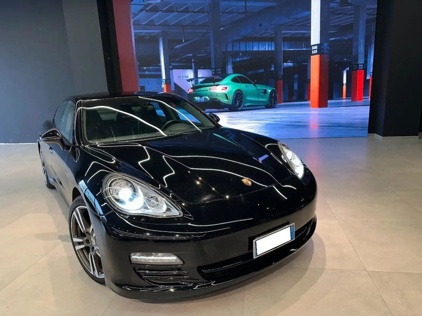 Porsche Panamera 3.6 Чорний - 2