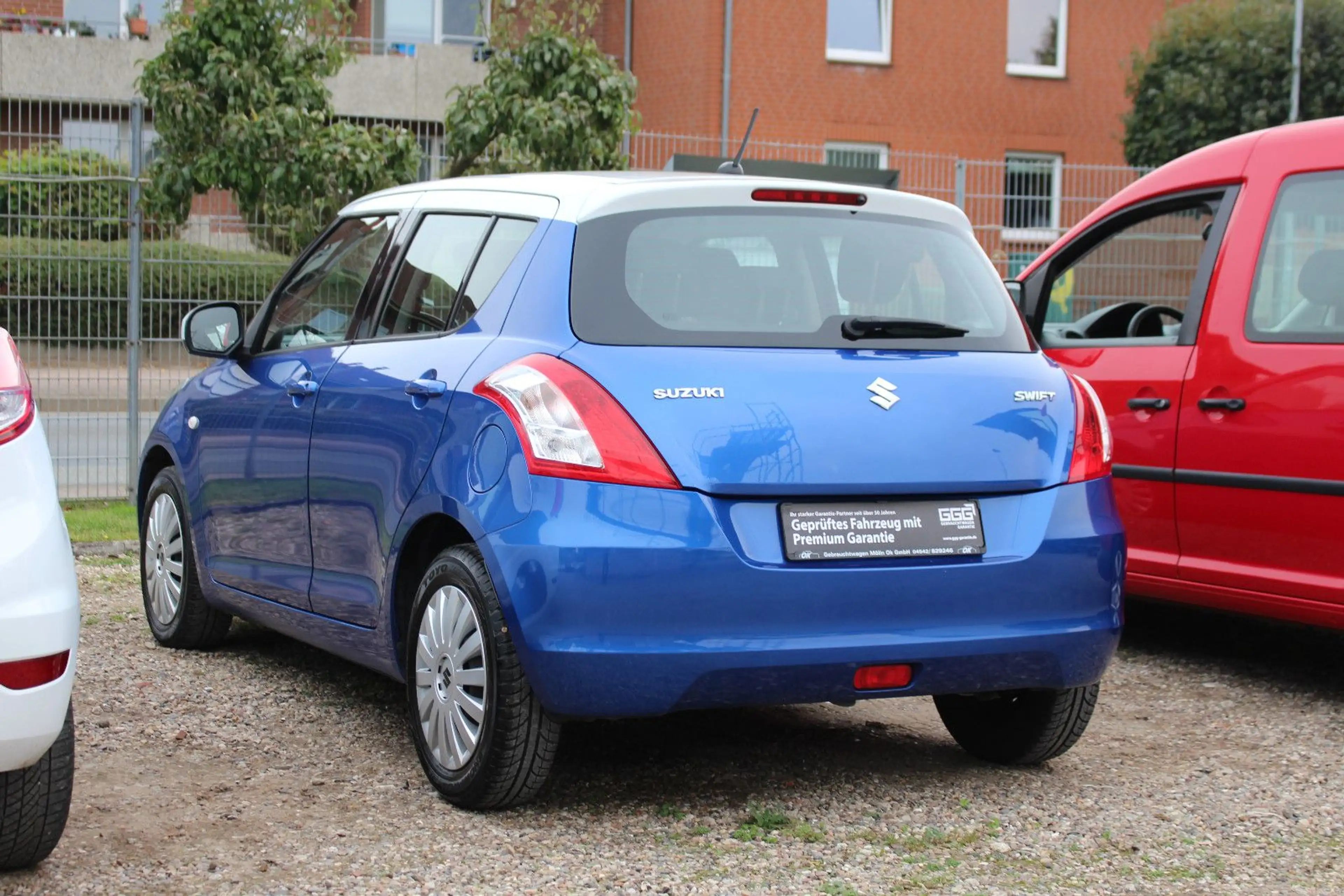 Suzuki Swift Club *S.Heft*2.Hand*Klima*SHZ*Tempomat* — photo 4