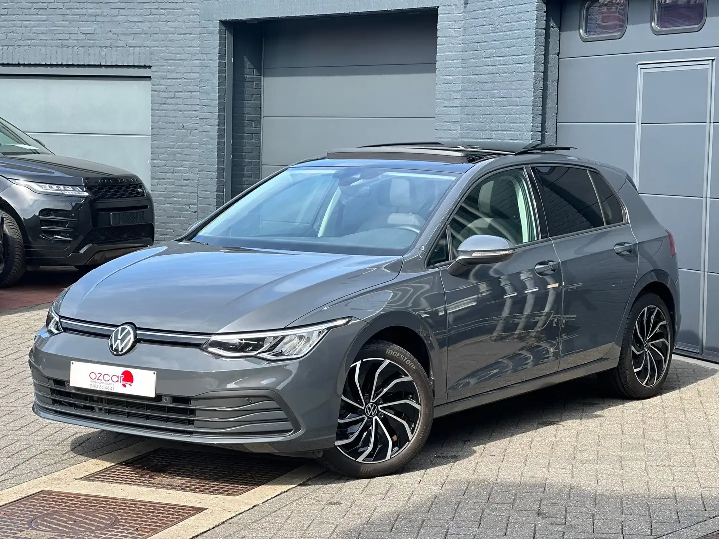 Volkswagen Golf 1.0 eTSi Aut.|Pano|Cam|Stoelverw|ACC|*1JGarantie* Gris - 1