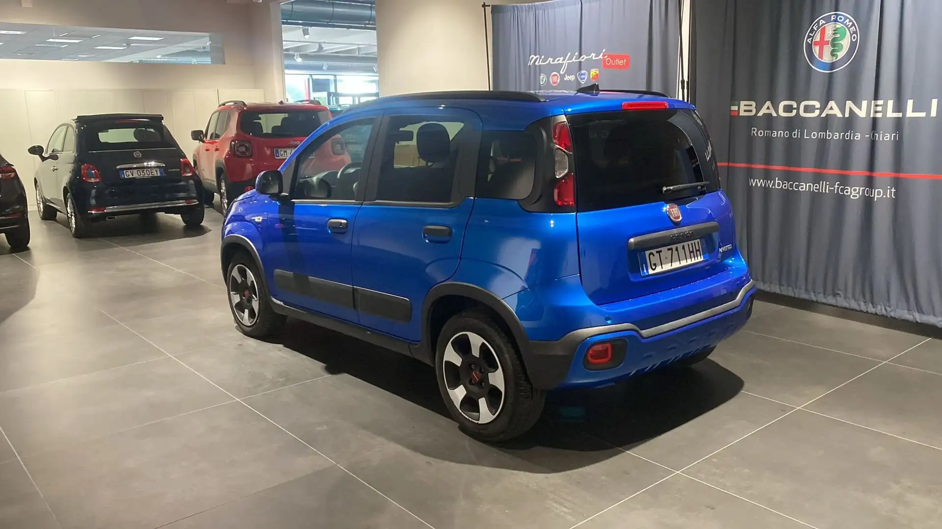 Fiat Panda 1.0 FireFly S&S Hybrid Albastru - 2