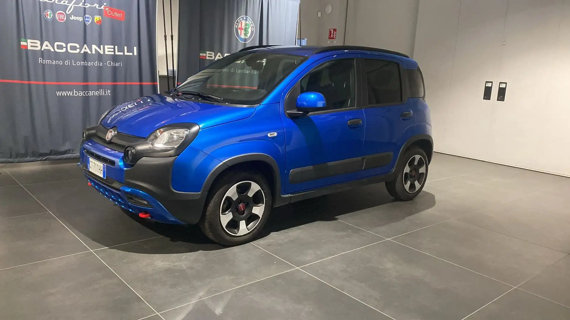 Fiat Panda 1.0 FireFly S&S Hybrid Albastru - 1