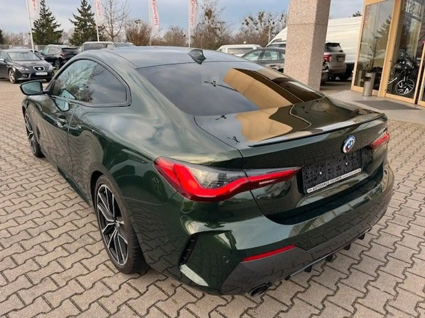 BMW 420 d 4 Coupe M Sport PRO S-Dach Leder Grün - 2