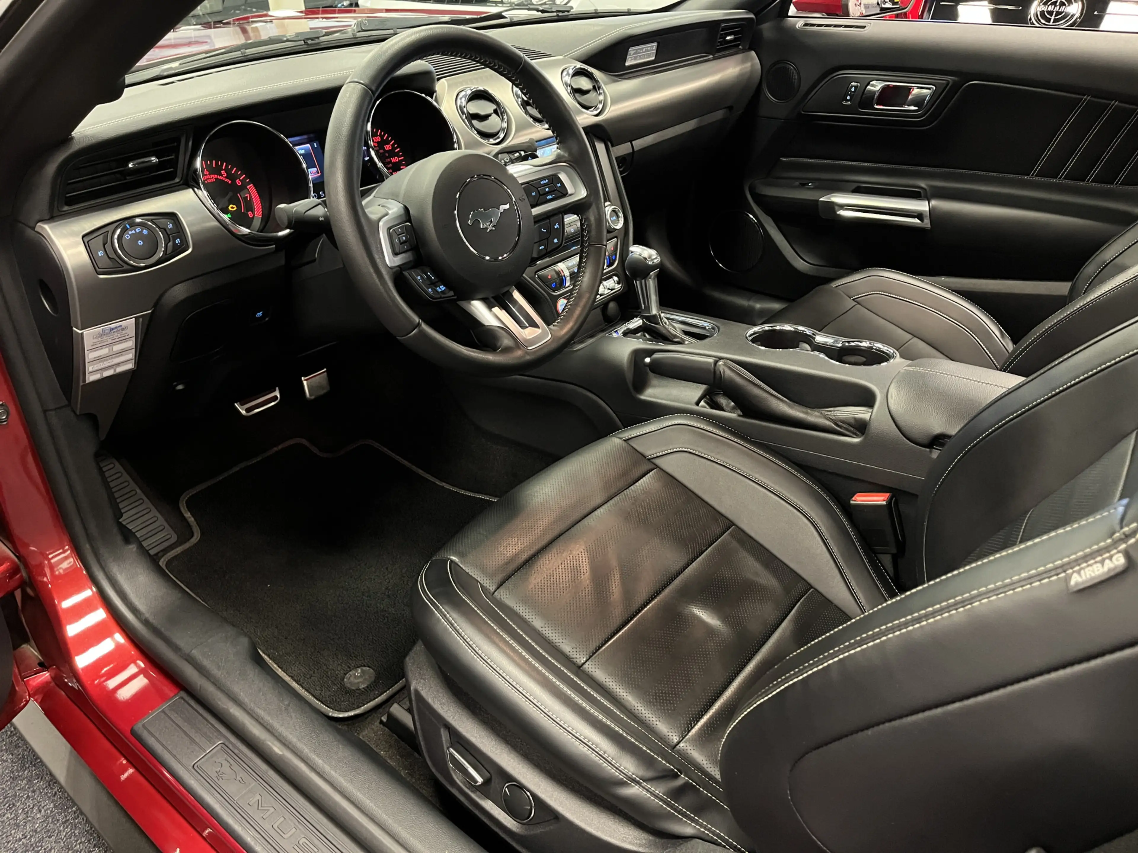 Ford Mustang Fastback 5.0i V8 50 Years Edition 441PK Automaat — photo 2