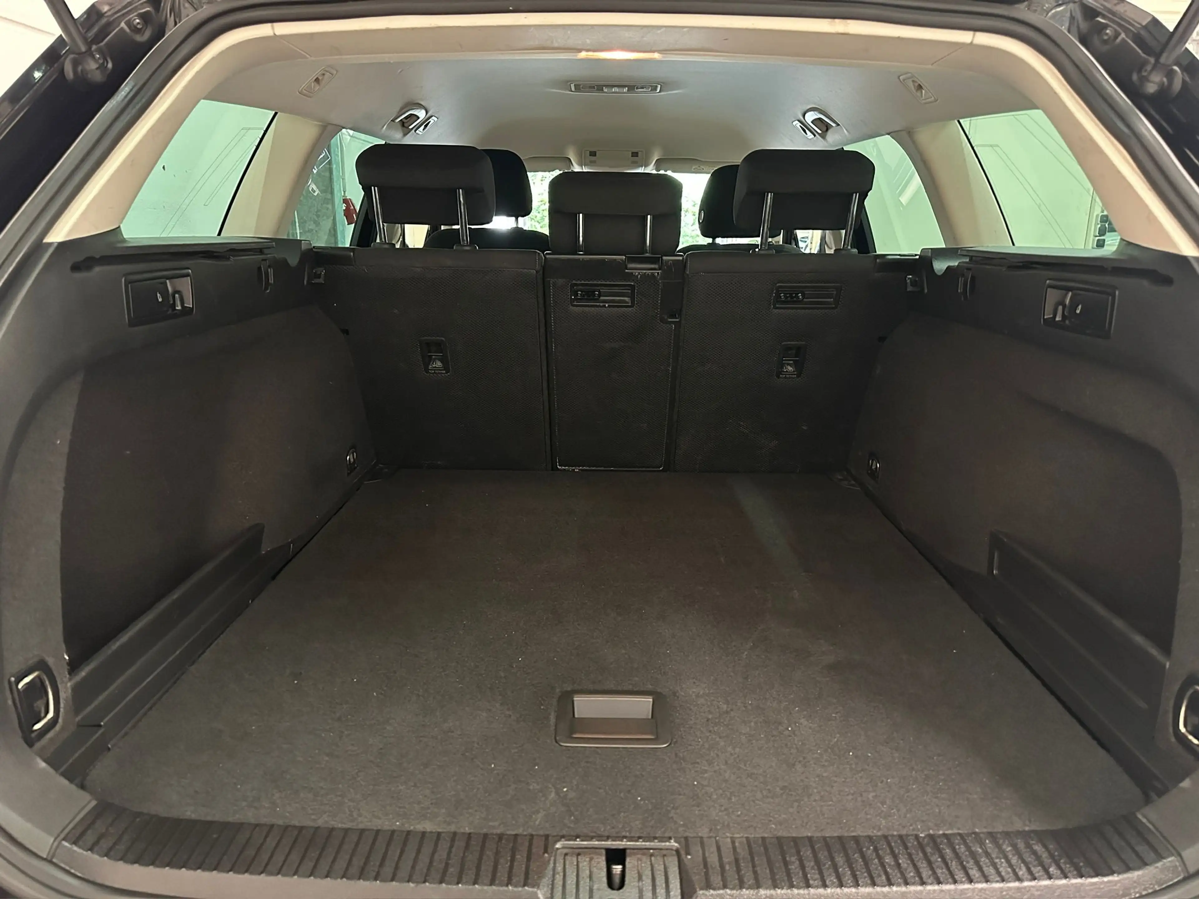 Volkswagen Passat Variant 2,0 TDI AUTOMATIK NAVI 19 ZOLL ALU Start-Stopp — photo 12