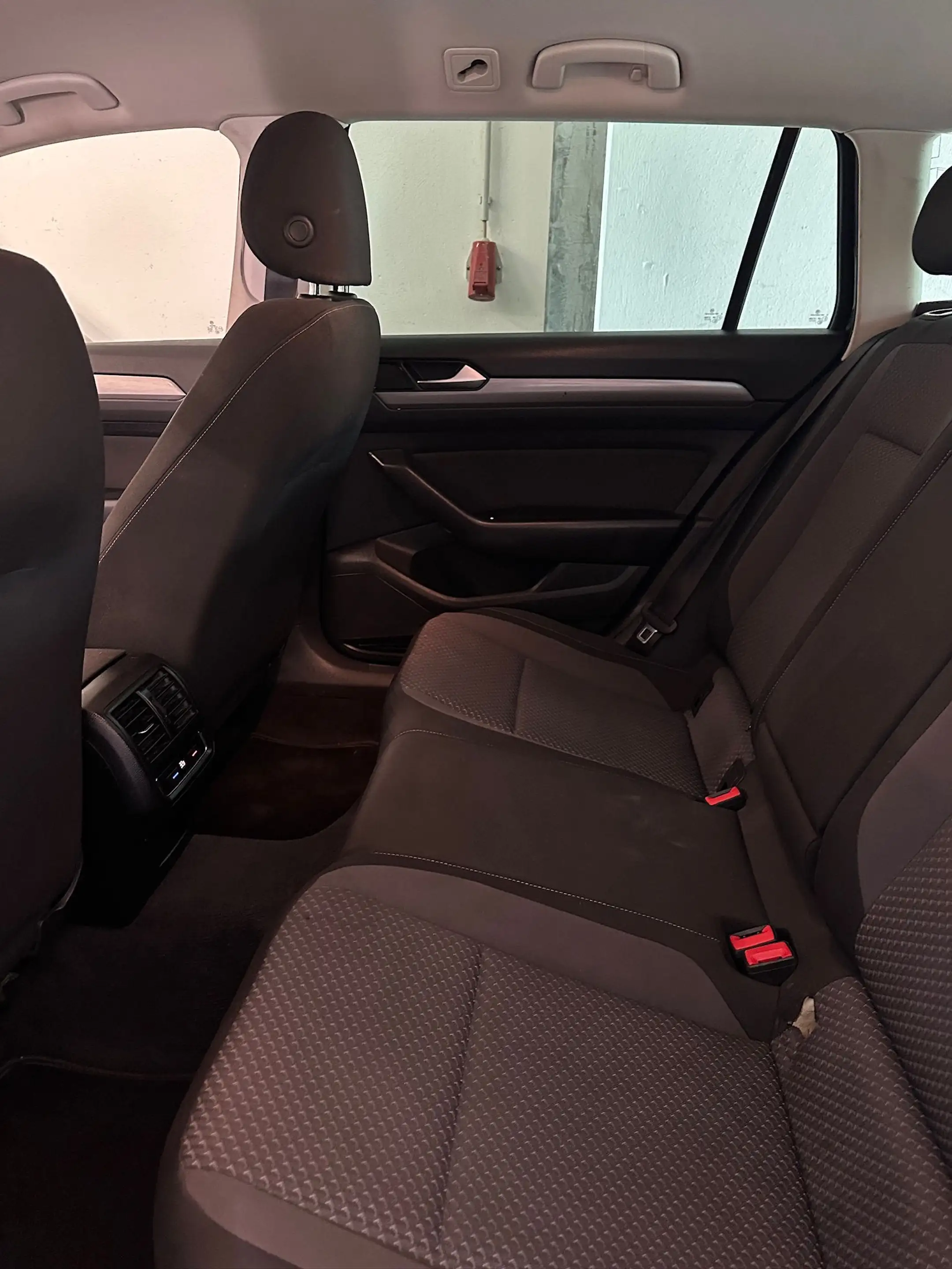 Volkswagen Passat Variant 2,0 TDI AUTOMATIK NAVI 19 ZOLL ALU Start-Stopp — photo 11