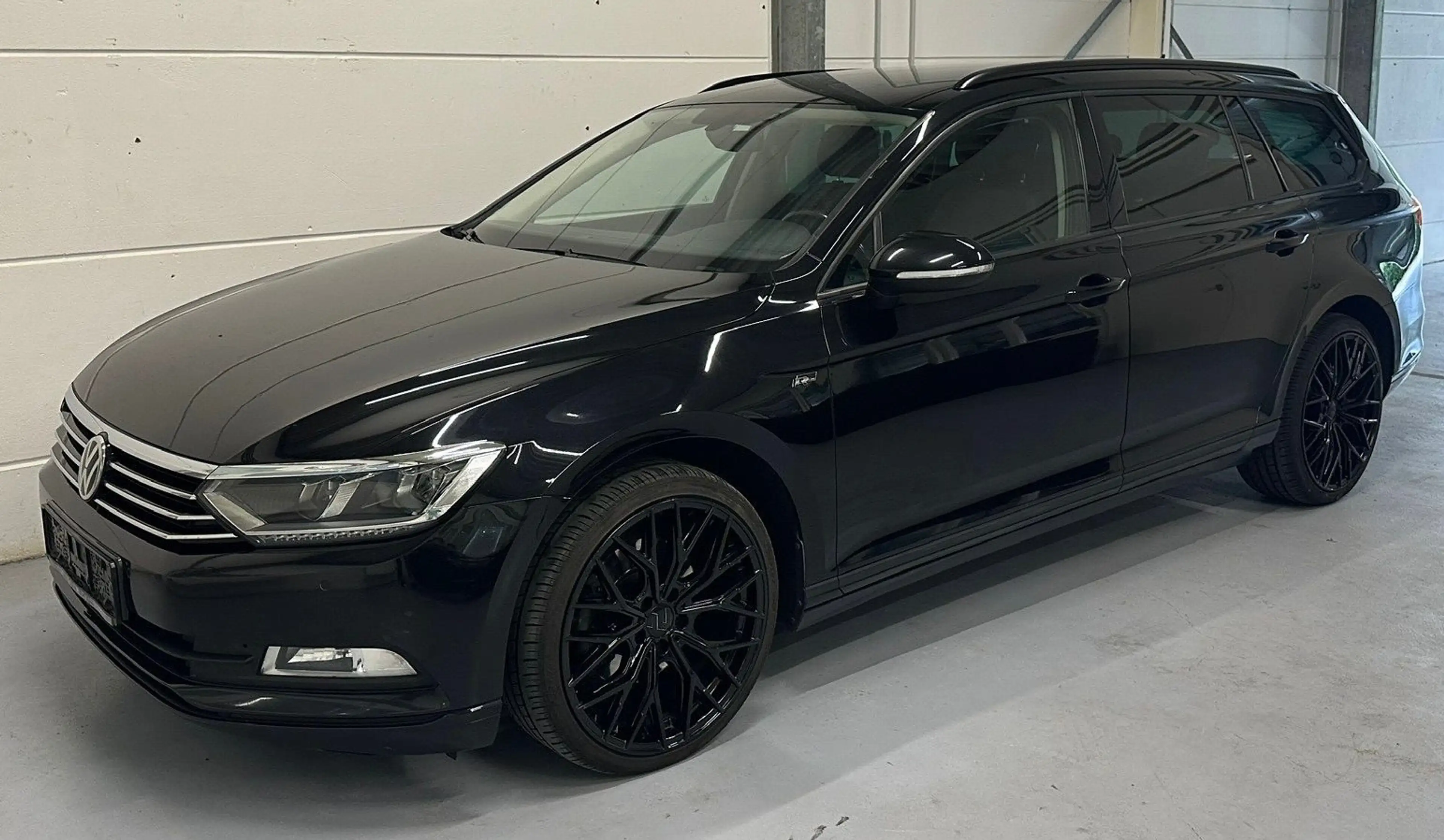 Volkswagen Passat Variant 2,0 TDI AUTOMATIK NAVI 19 ZOLL ALU Start-Stopp