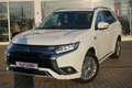 Mitsubishi Outlander 2.4Hybrid PHEV Basis 4WD Navi Kamera Weiß - thumbnail 2