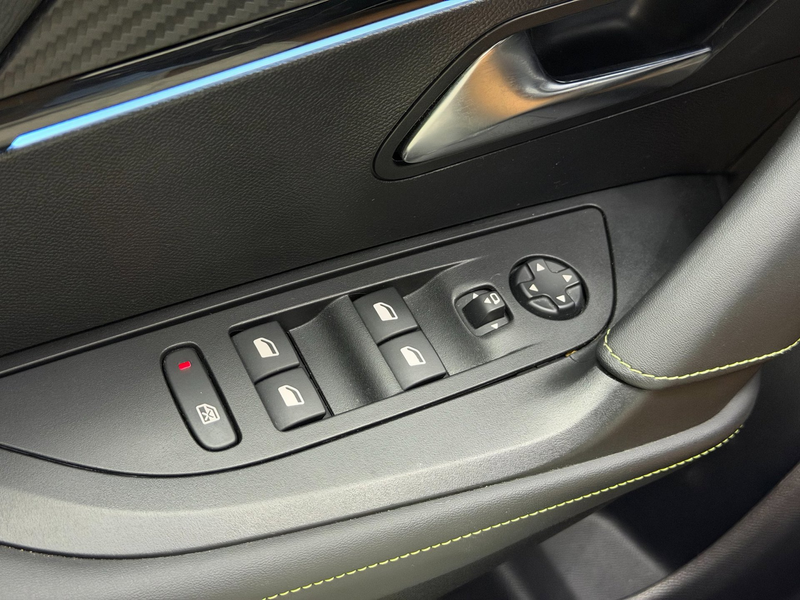 Peugeot 2008 1.2 PureTech GT - Dealer onderh. - Camera - Cruise — photo 31