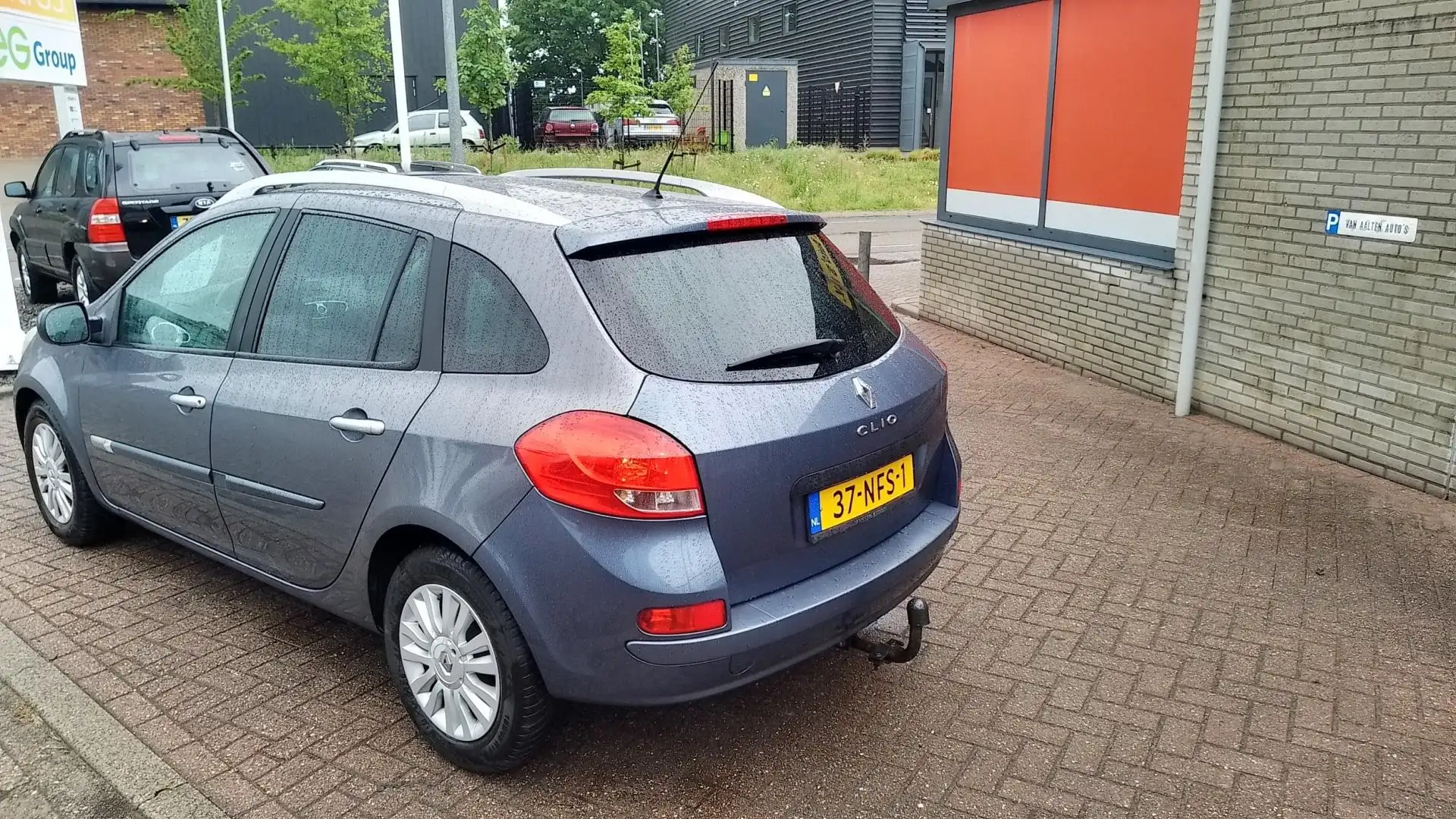 Renault Clio Estate 1.2 TCE Collection prijs is incl nieuwe apk Blauw - 2