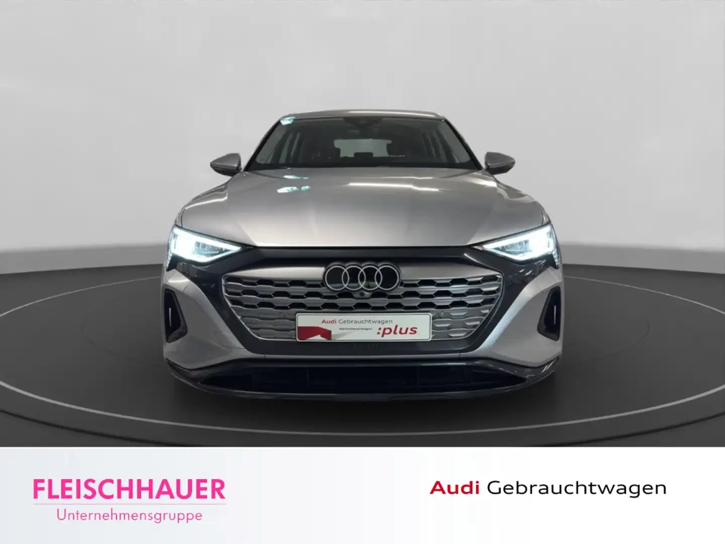 Audi Q8 e-tron 55 quattro advanced Matrix+HUD+20''+B&O+Navi Silber - 2