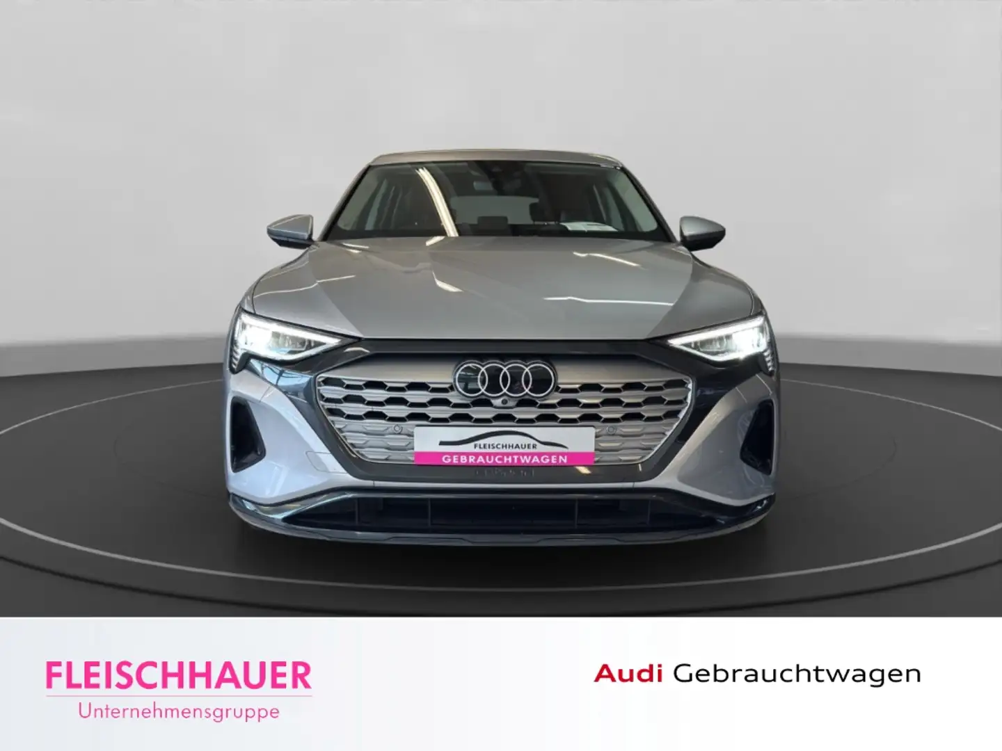 Audi Q8 e-tron 55 quattro advanced Matrix+HUD+20''+B&O+Navi Silber - 2