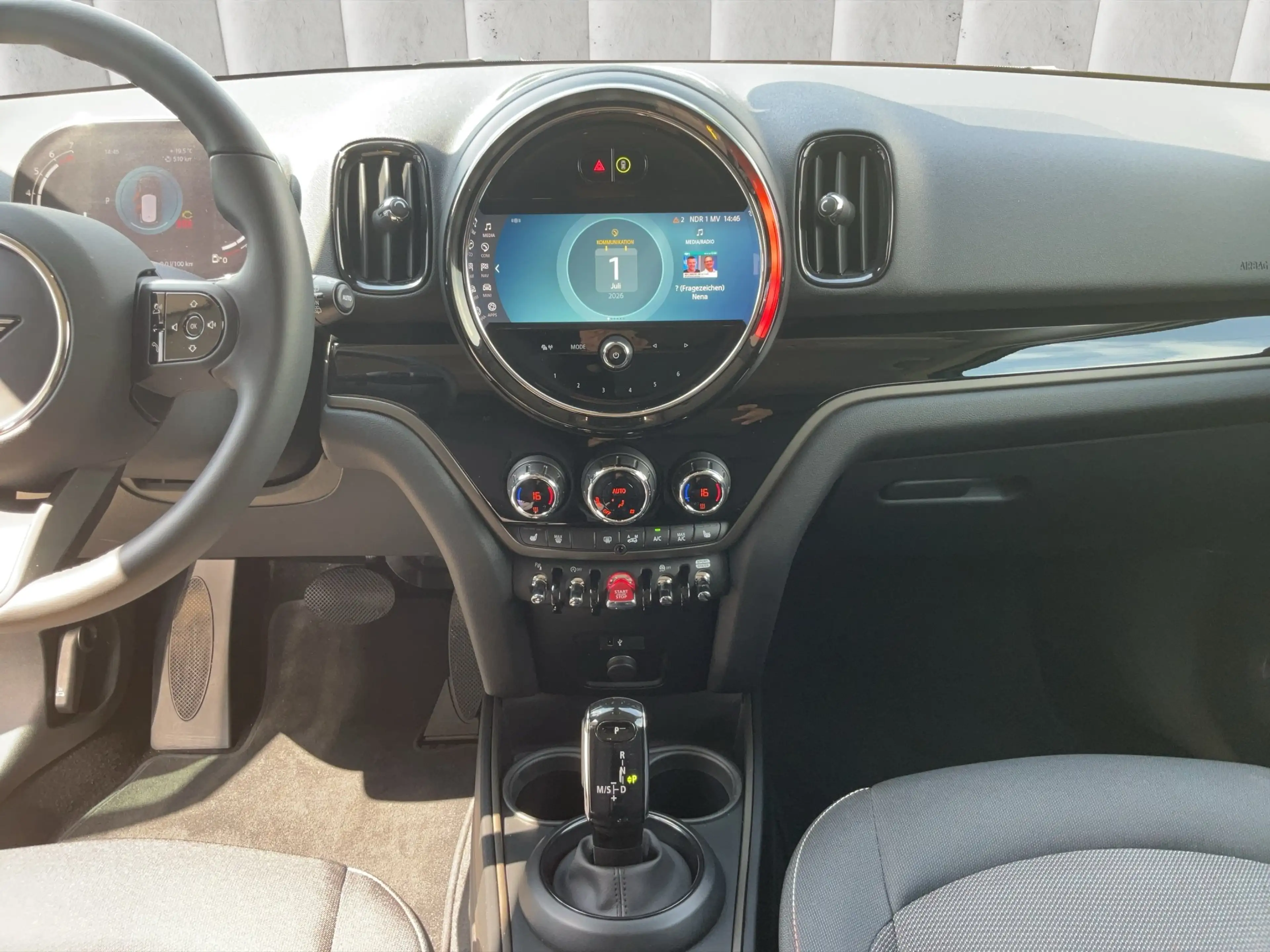 MINI Cooper Countryman — photo 14