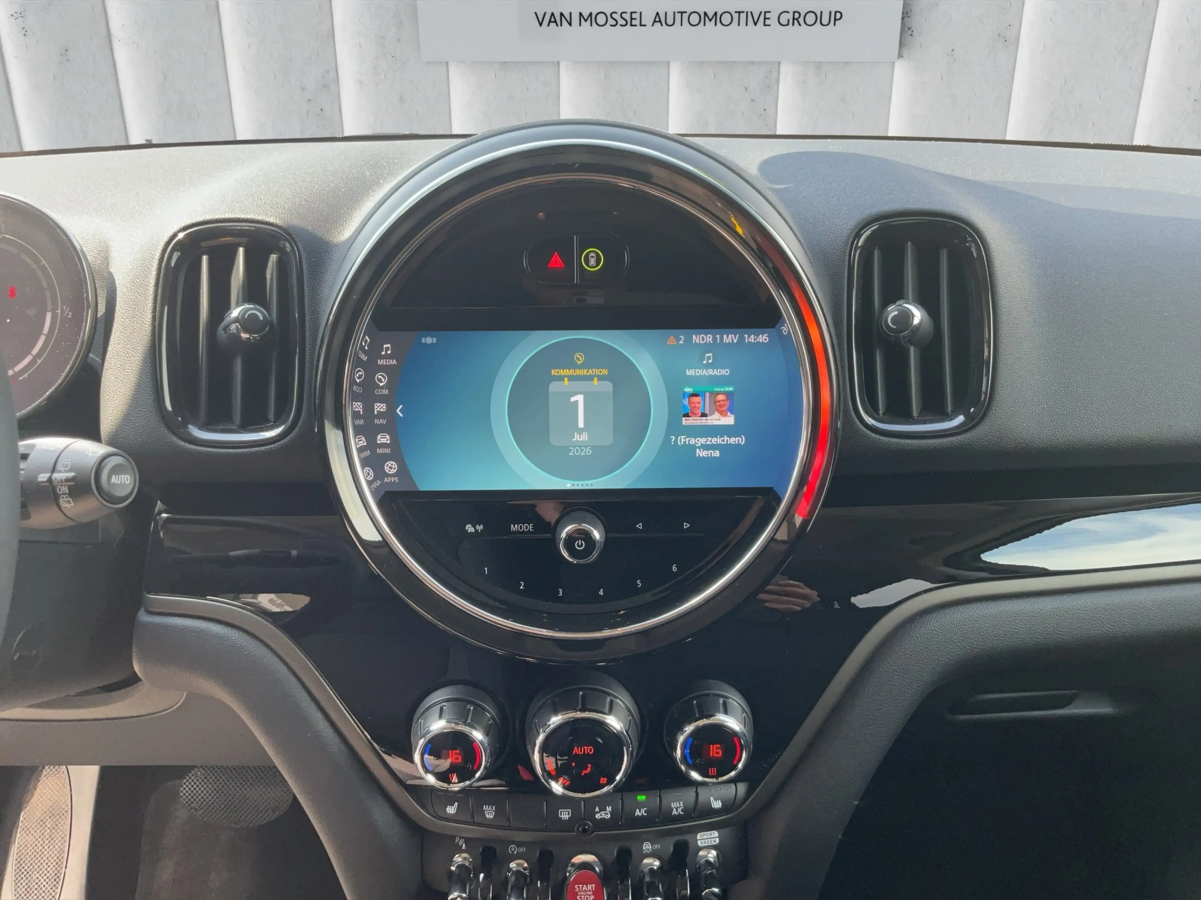 MINI Cooper Countryman — photo 15
