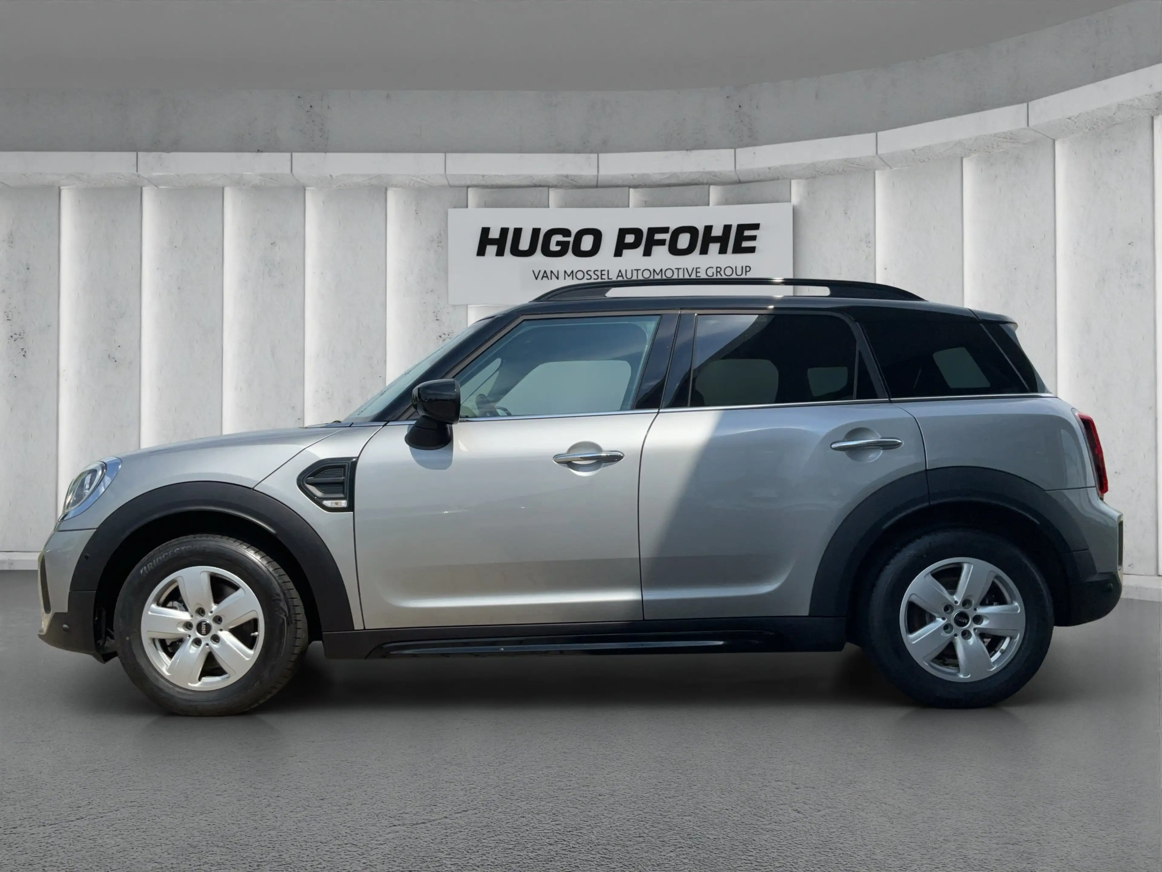 MINI Cooper Countryman — photo 2