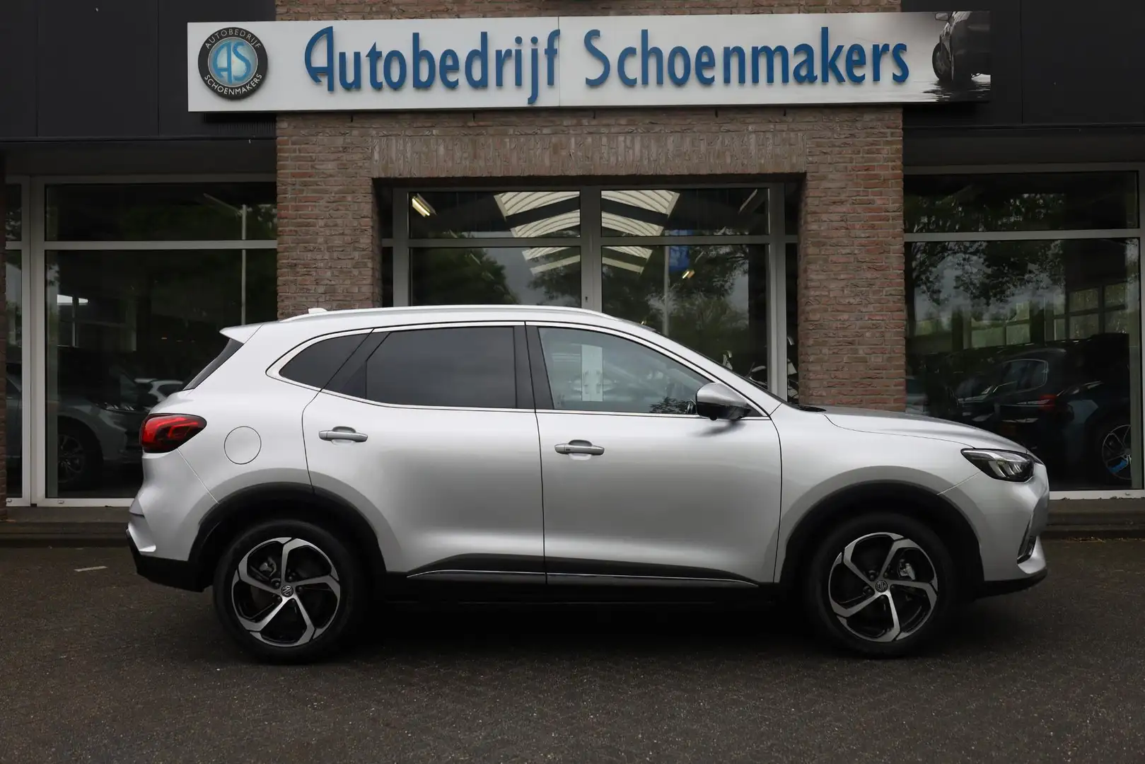 MG EHS 1.5 TGDI Luxury FACELIFT!! MY23 LEER PANO 360-CAME Zilver - 2