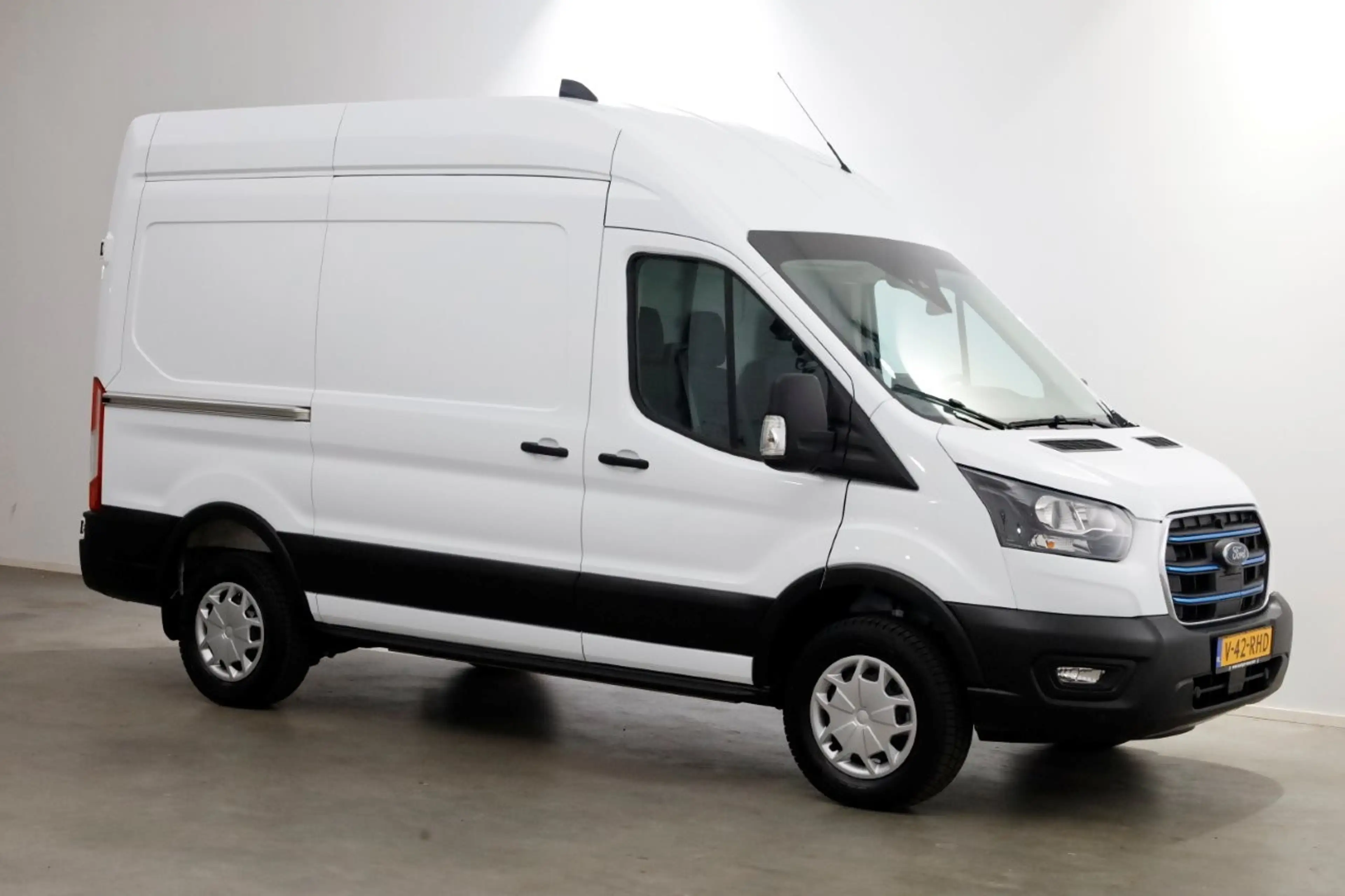 Ford E-Transit 350 L2H3 68 kWh Trend 100% Elektrisch Snellader/Ai — photo 12