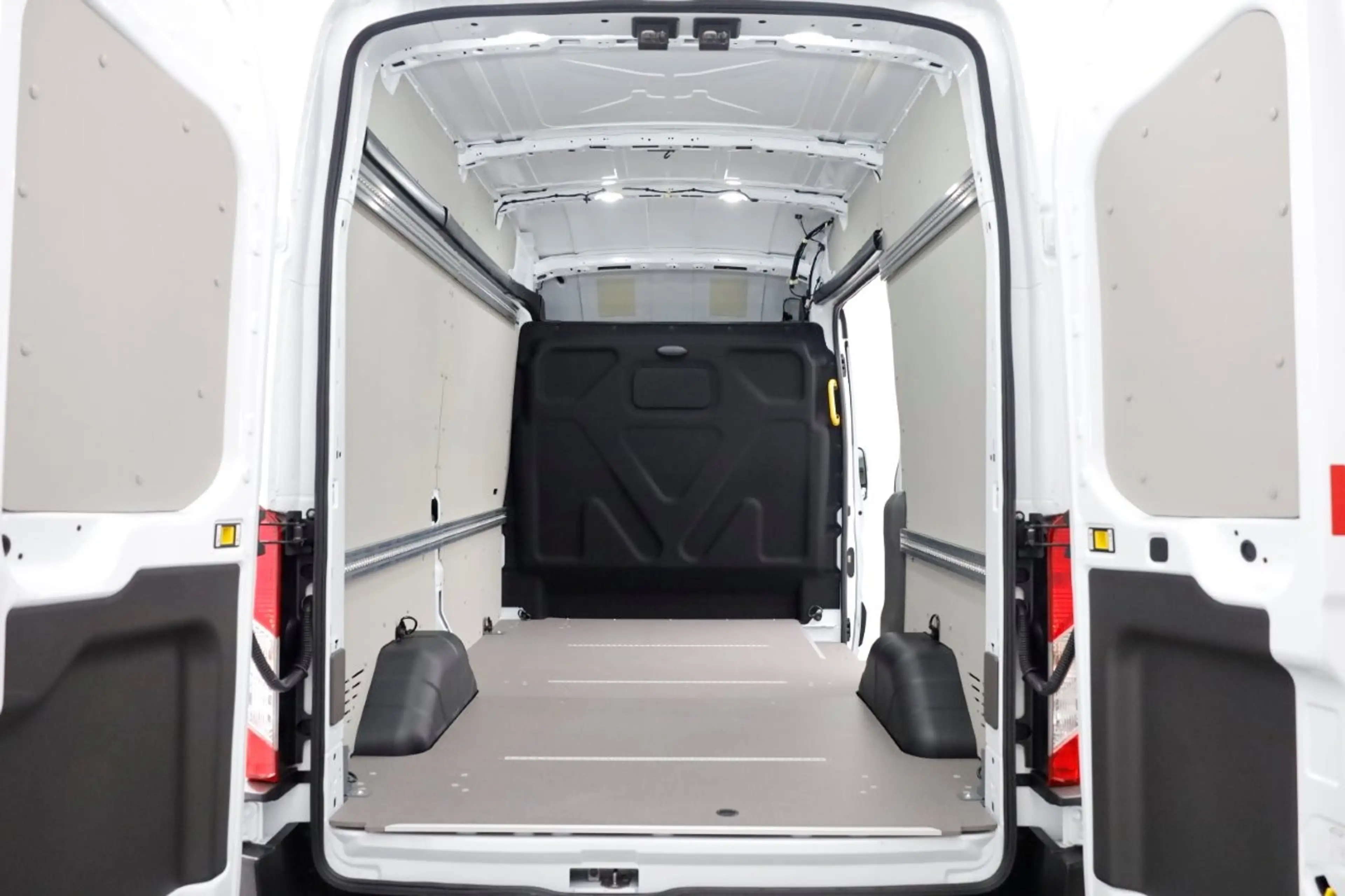 Ford E-Transit 350 L2H3 68 kWh Trend 100% Elektrisch Snellader/Ai — photo 5