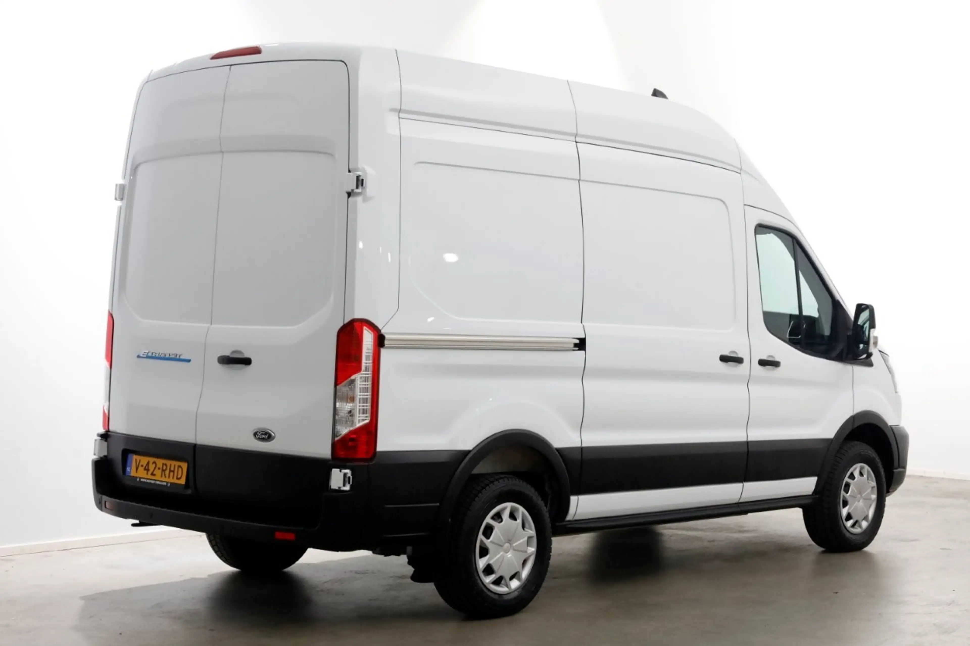 Ford E-Transit 350 L2H3 68 kWh Trend 100% Elektrisch Snellader/Ai — photo 2