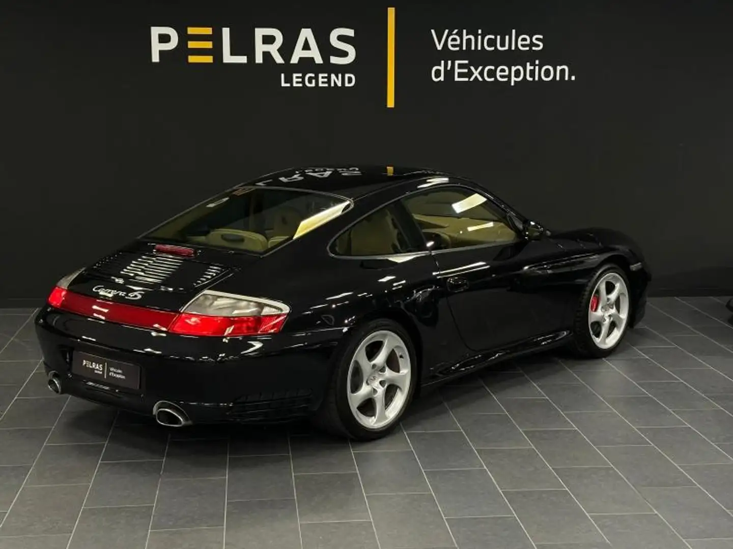 Porsche 911 320ch Carrera 4S BV6 Noir - 2