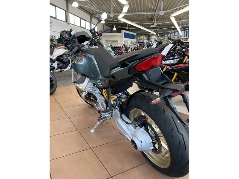 Moto Guzzi V 100 Mandello - foto 3