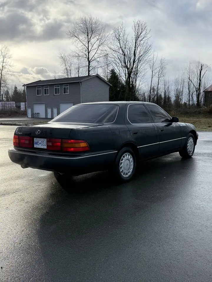 Lexus LS снимка Lexus LS