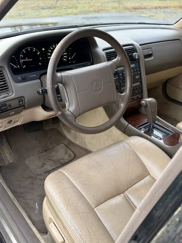 Lexus LS снимка Lexus LS