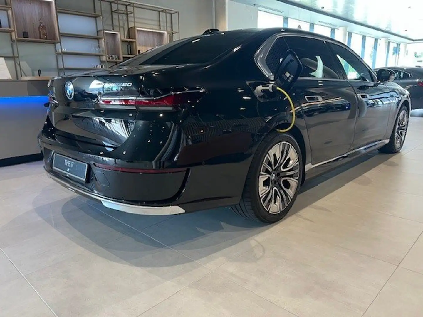 BMW i7 i7 xDrive60 Noir - 2