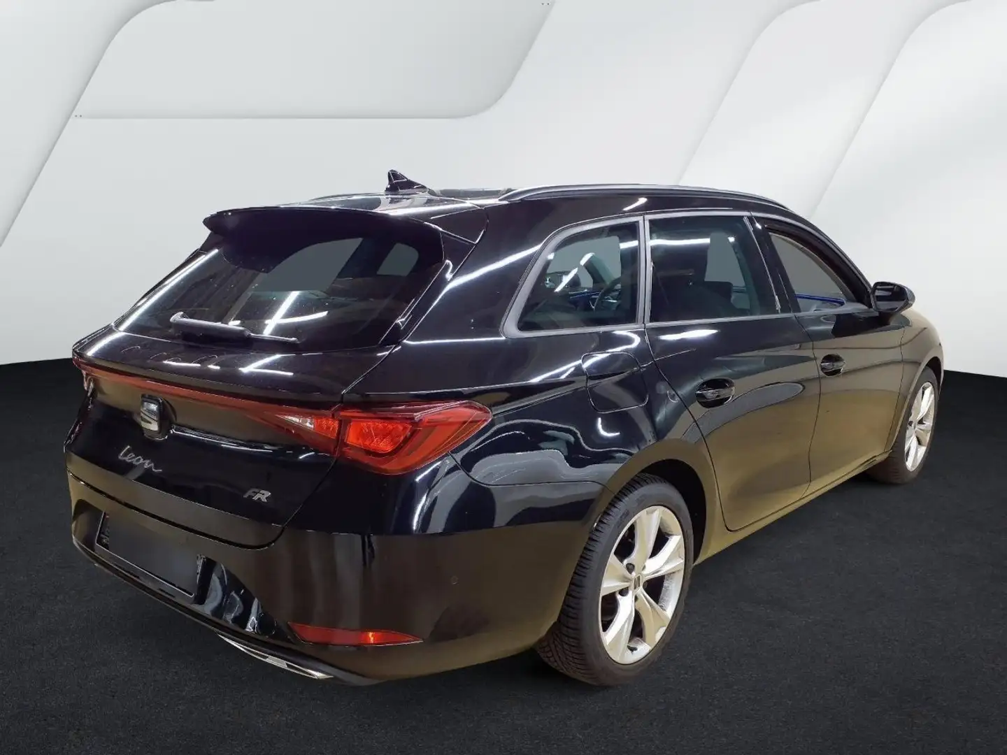 SEAT Leon Sportstourer FR 1.5 TSI GJR+SHZ+ACC+KESSY+NAVI Schwarz - 2