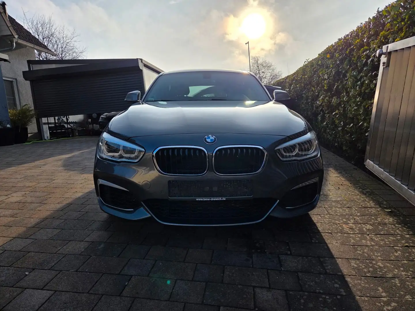 BMW 140 xDrive unfallfrei NavProf H/K CAM 8fach Grau - 2