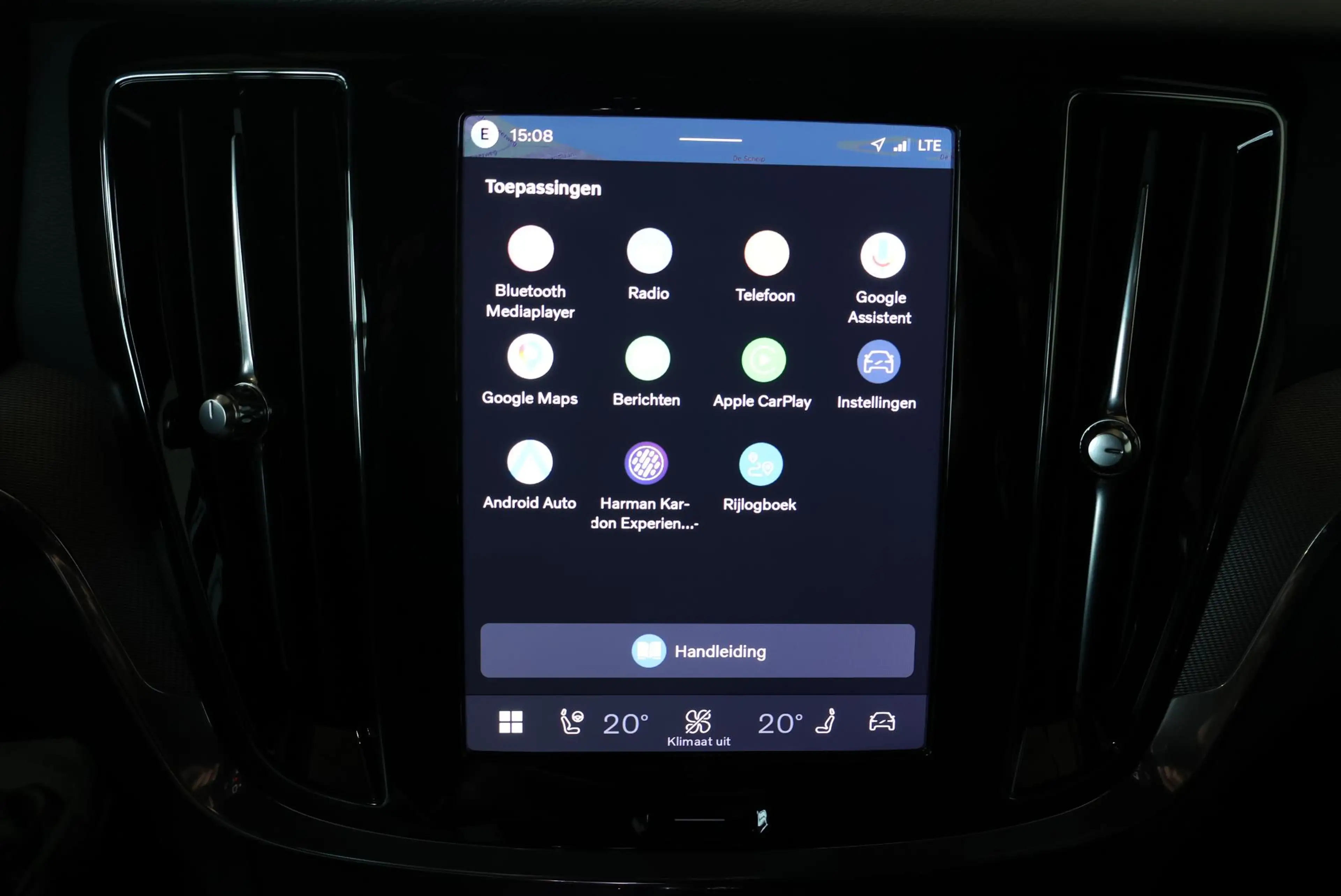 Volvo V60 T8 Plug-in hybrid AWD Plus Dark | Panoramadak | Tr — photo 15