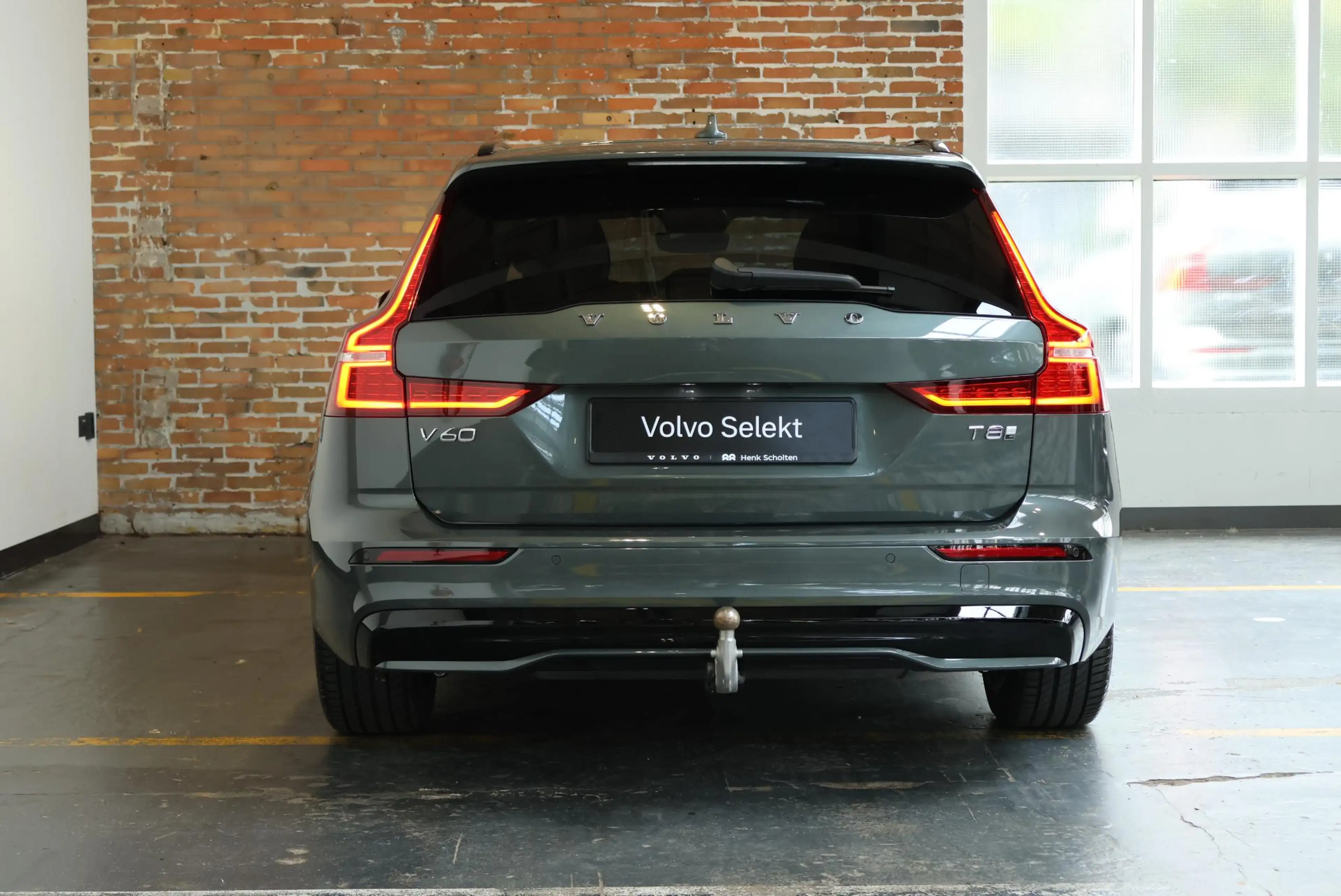 Volvo V60 T8 Plug-in hybrid AWD Plus Dark | Panoramadak | Tr — photo 7